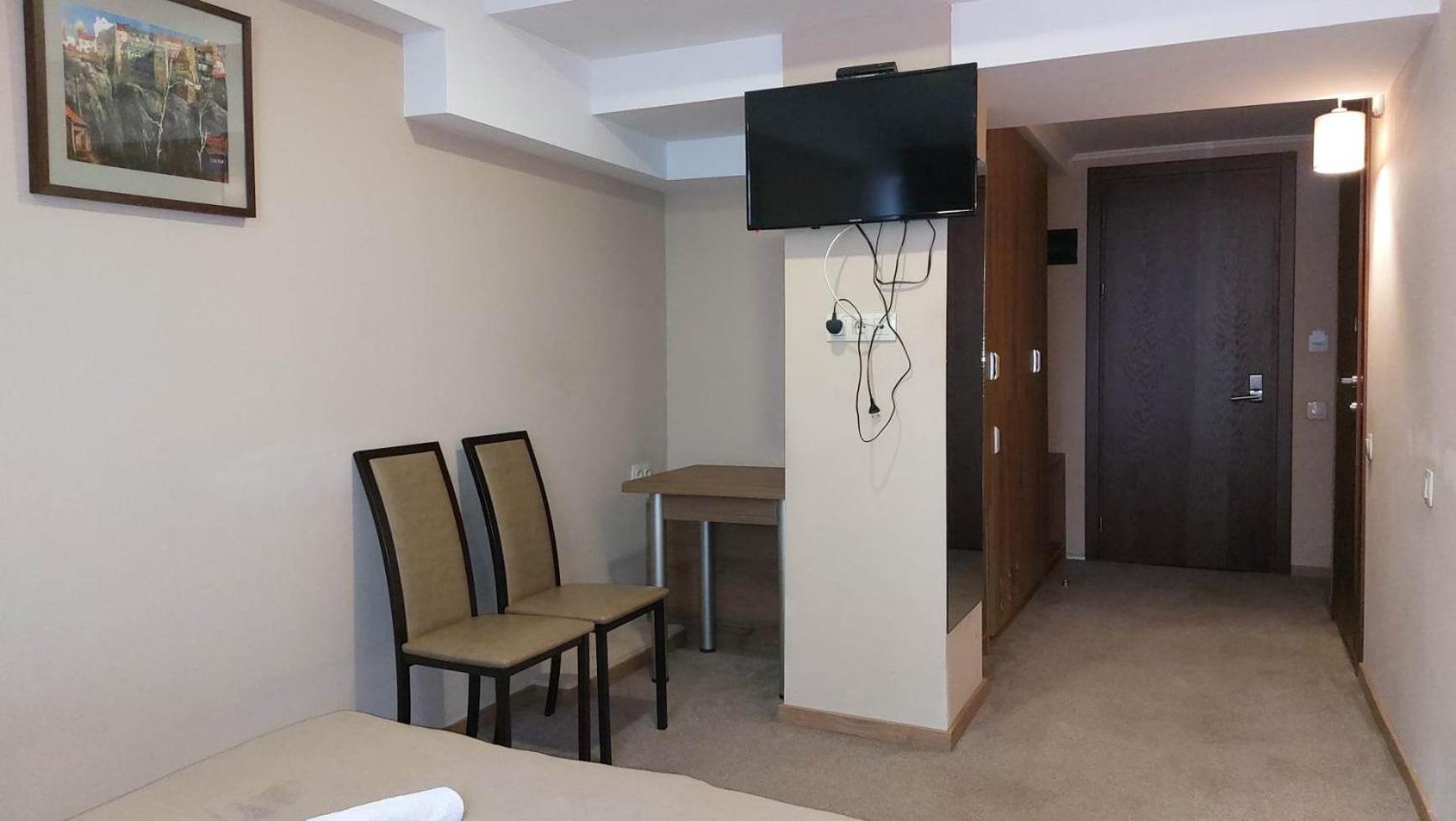 Superior Double or Twin Room photo 3