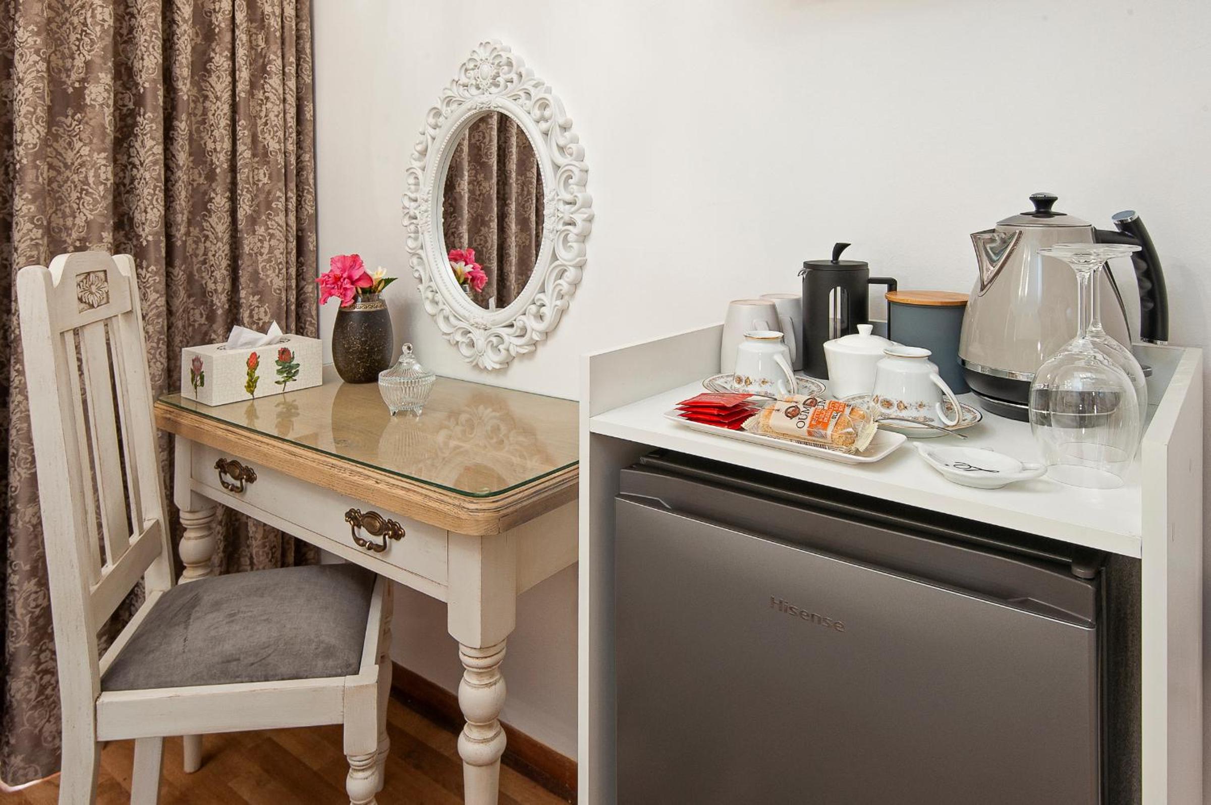 Deluxe Queen Room photo 2