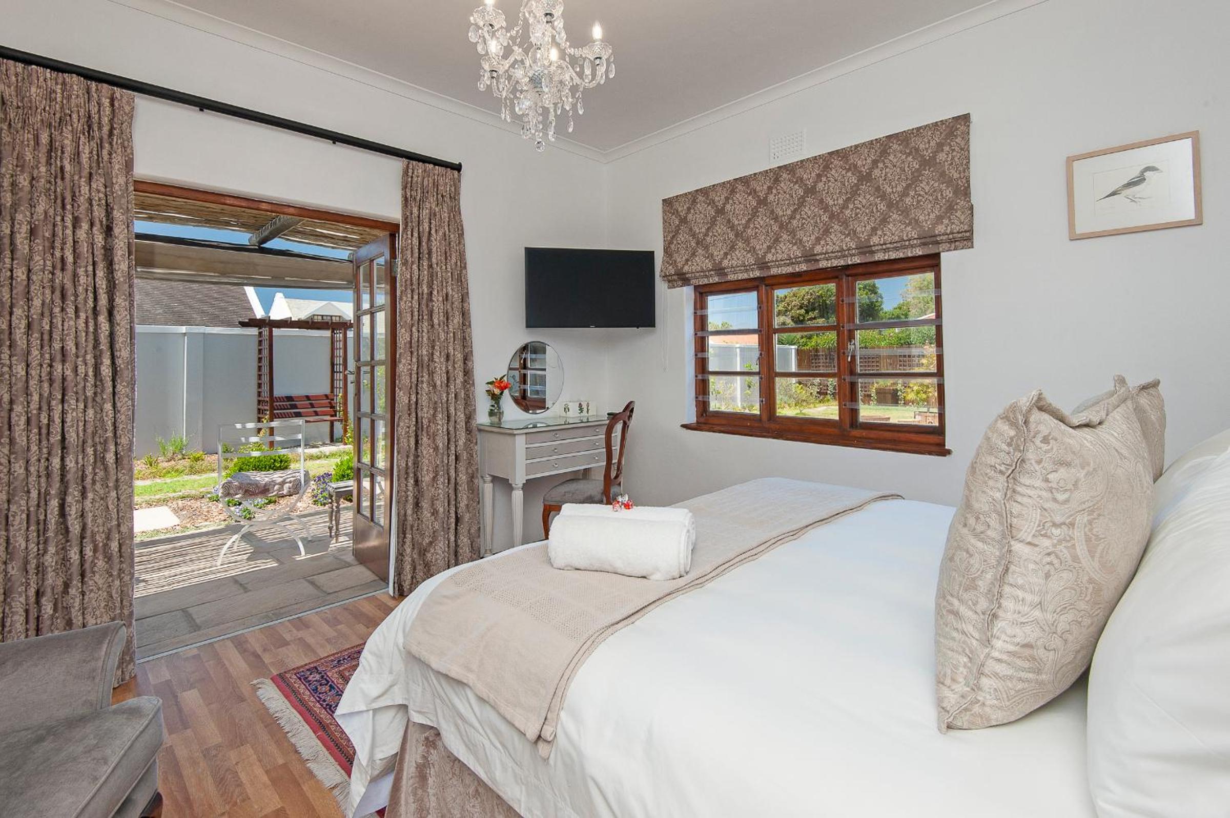 Superior King Room photo 1