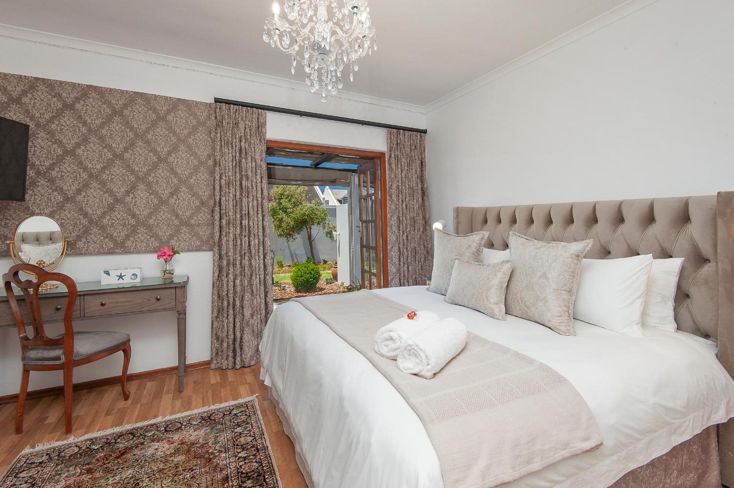 Superior King Room photo 1