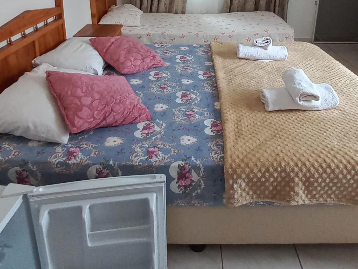 One-Bedroom House - Photo 9