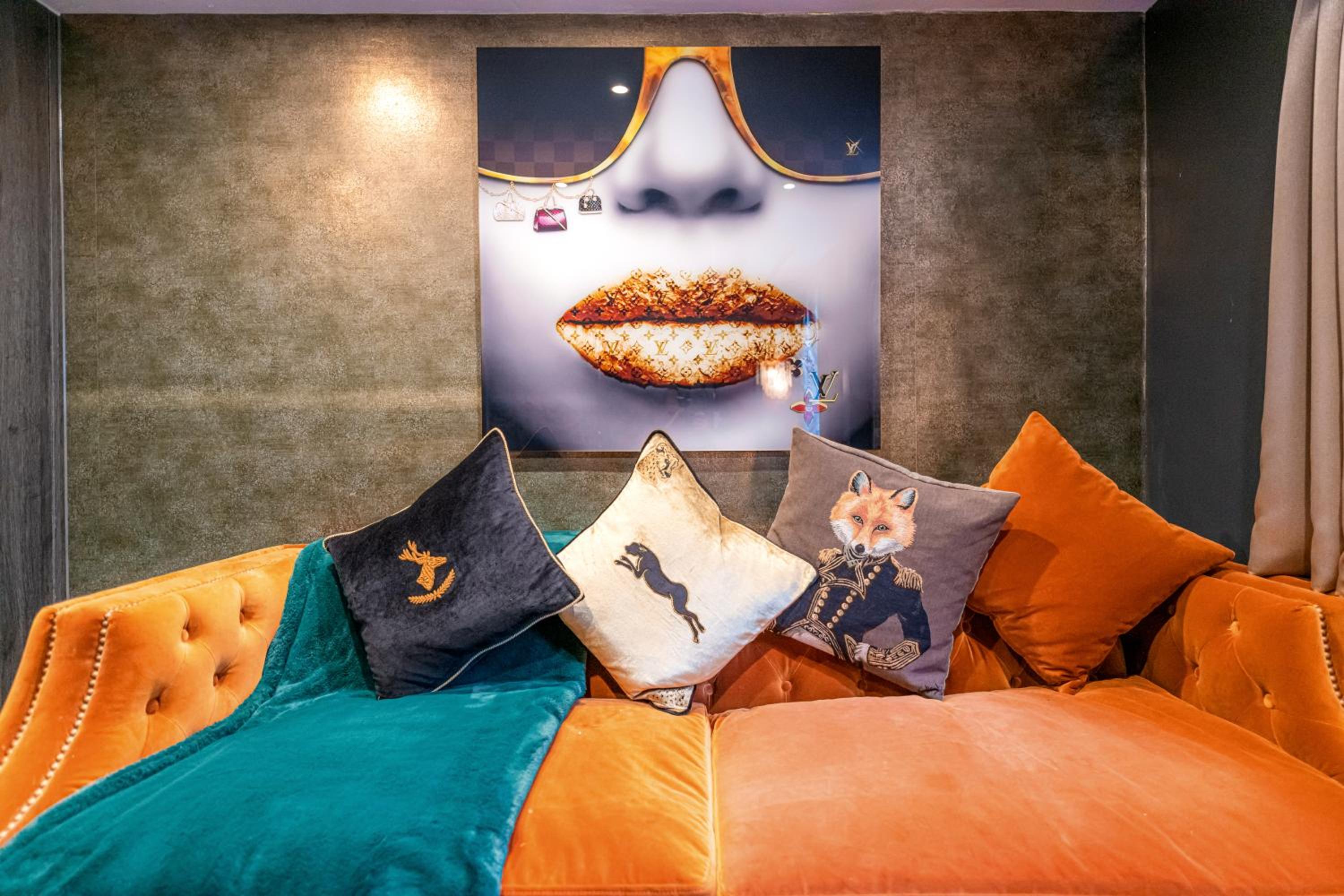 Deluxe Suite - Photo 8