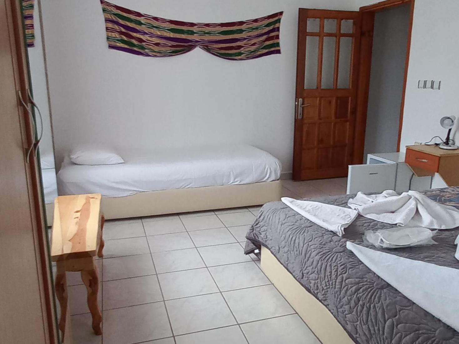 One-Bedroom House - Photo 12