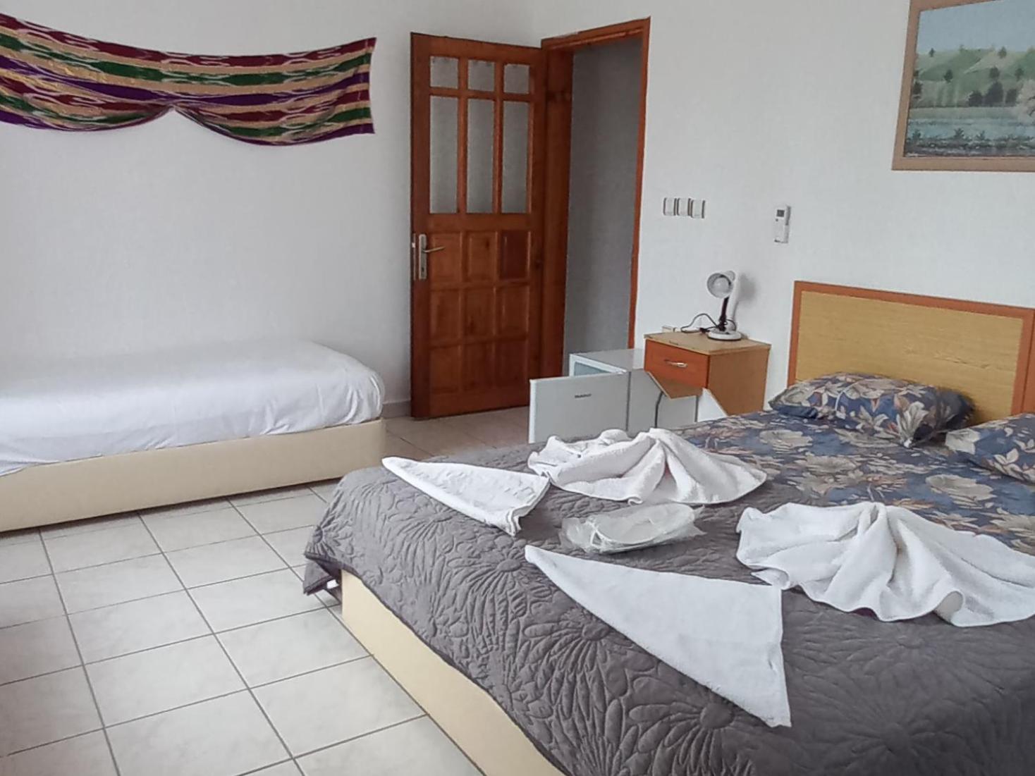 One-Bedroom House - Photo 13