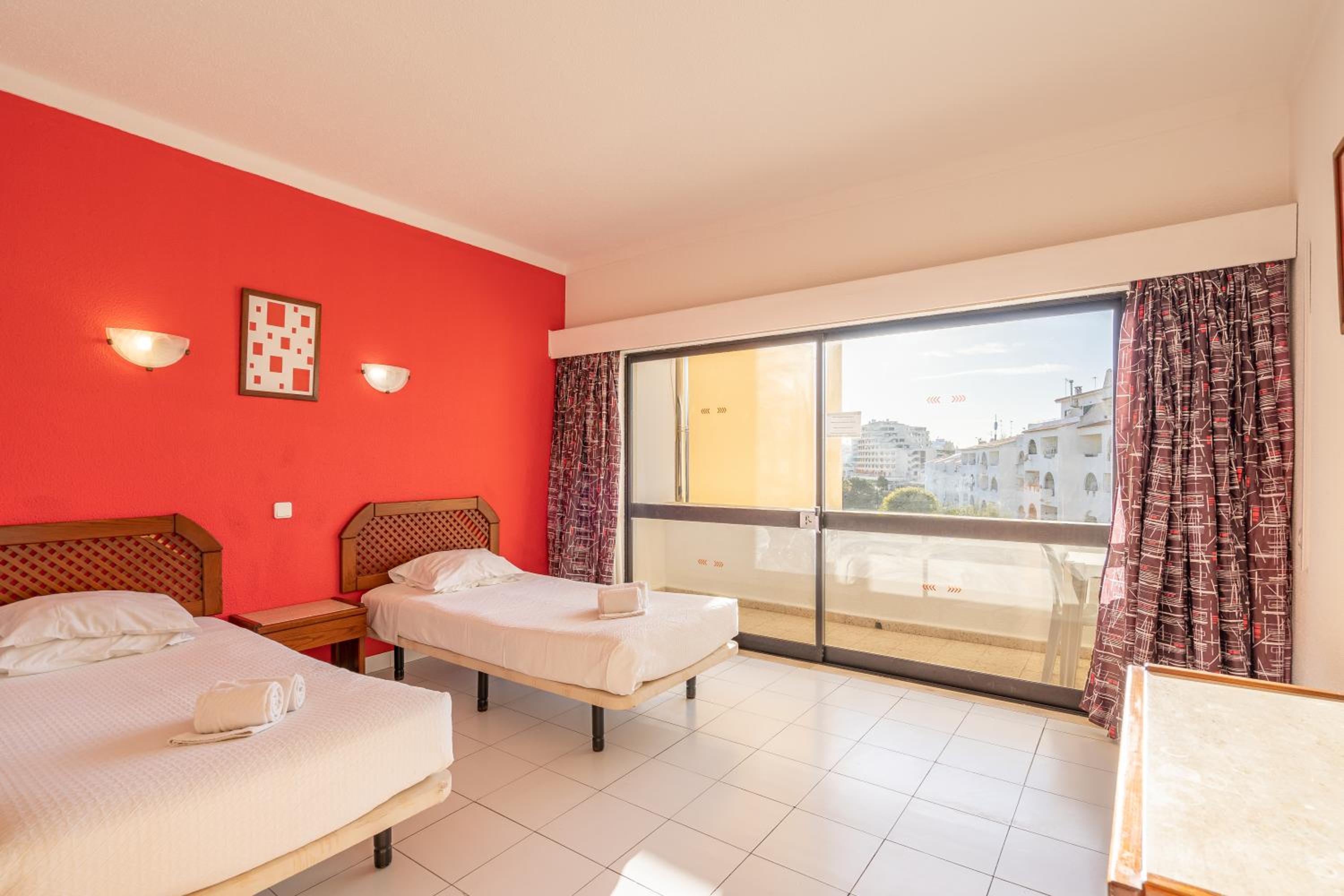 Two-Bedroom Apartment - Photo 3