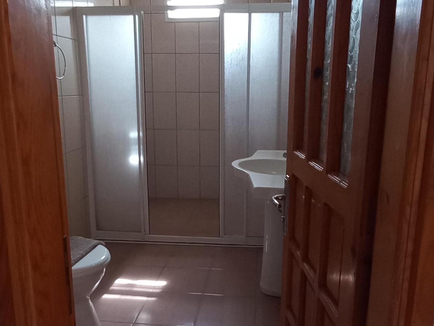 One-Bedroom House - Photo 22