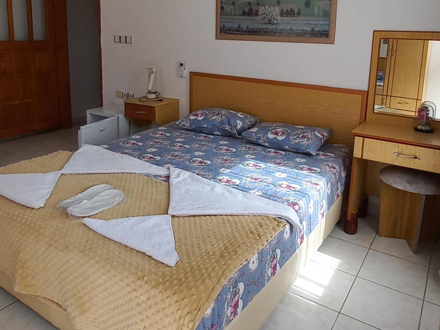 One-Bedroom House - Photo 1