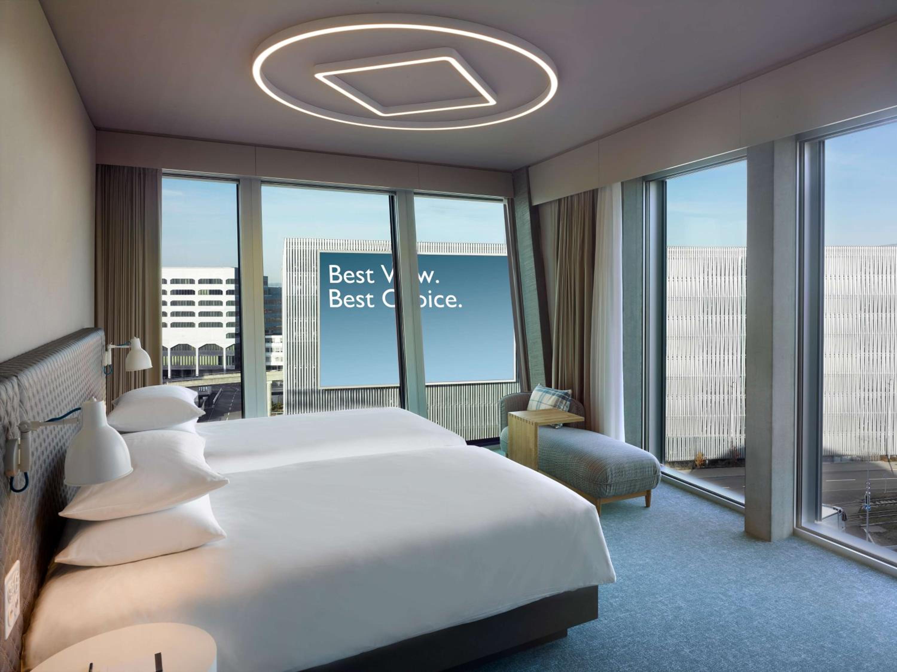Twin Room with Sofa Bed - Photo 3
