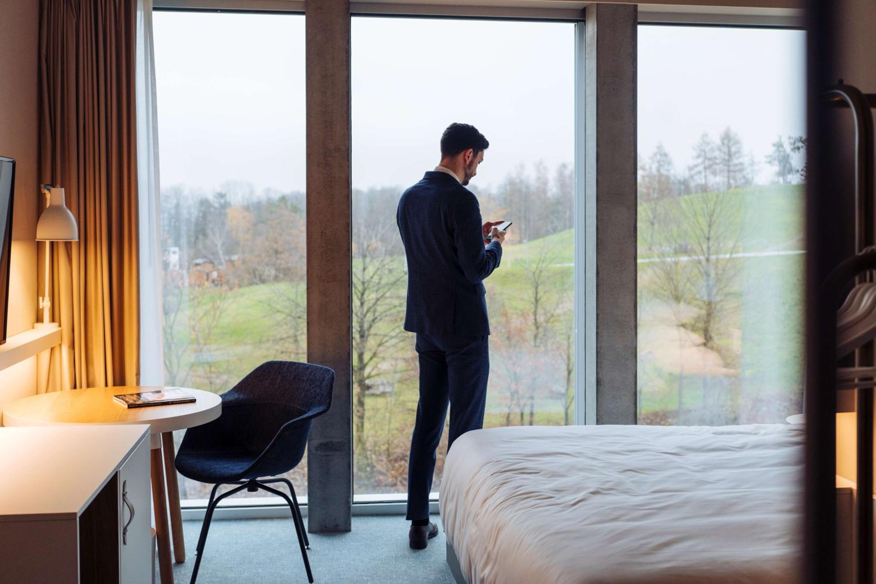 King Room with View - Photo 8