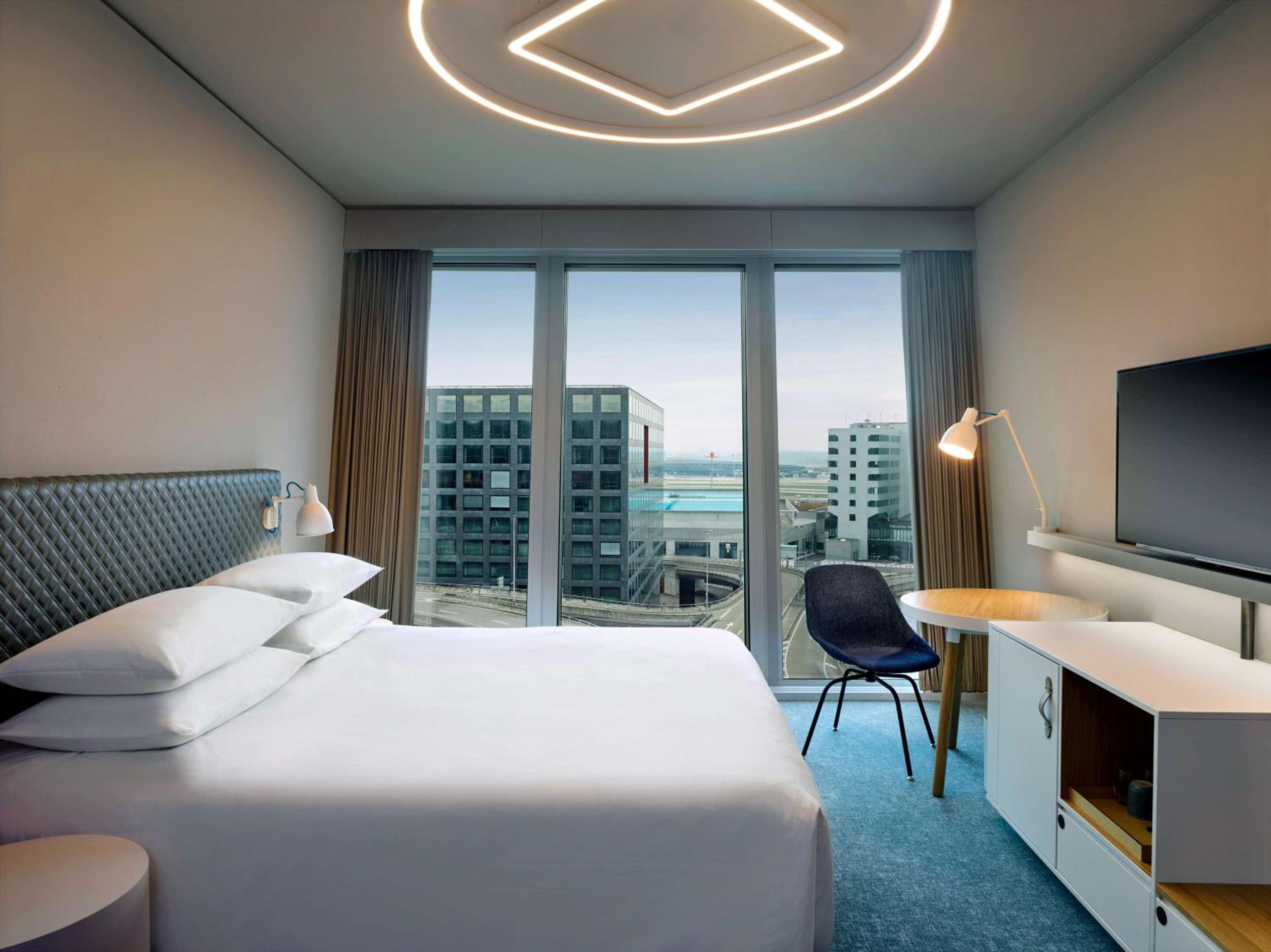 King Room with View - Photo 13