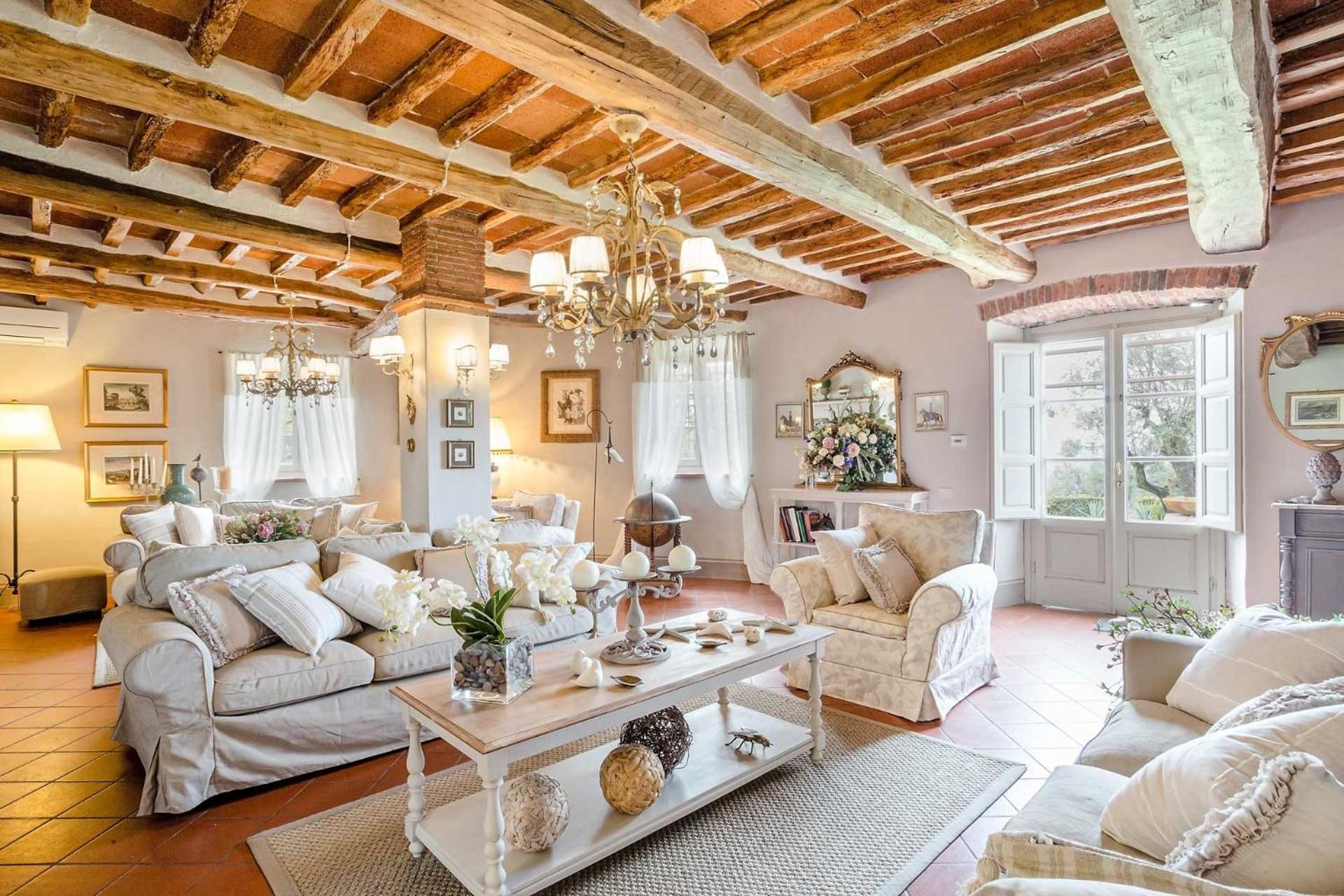 Villa photo 3