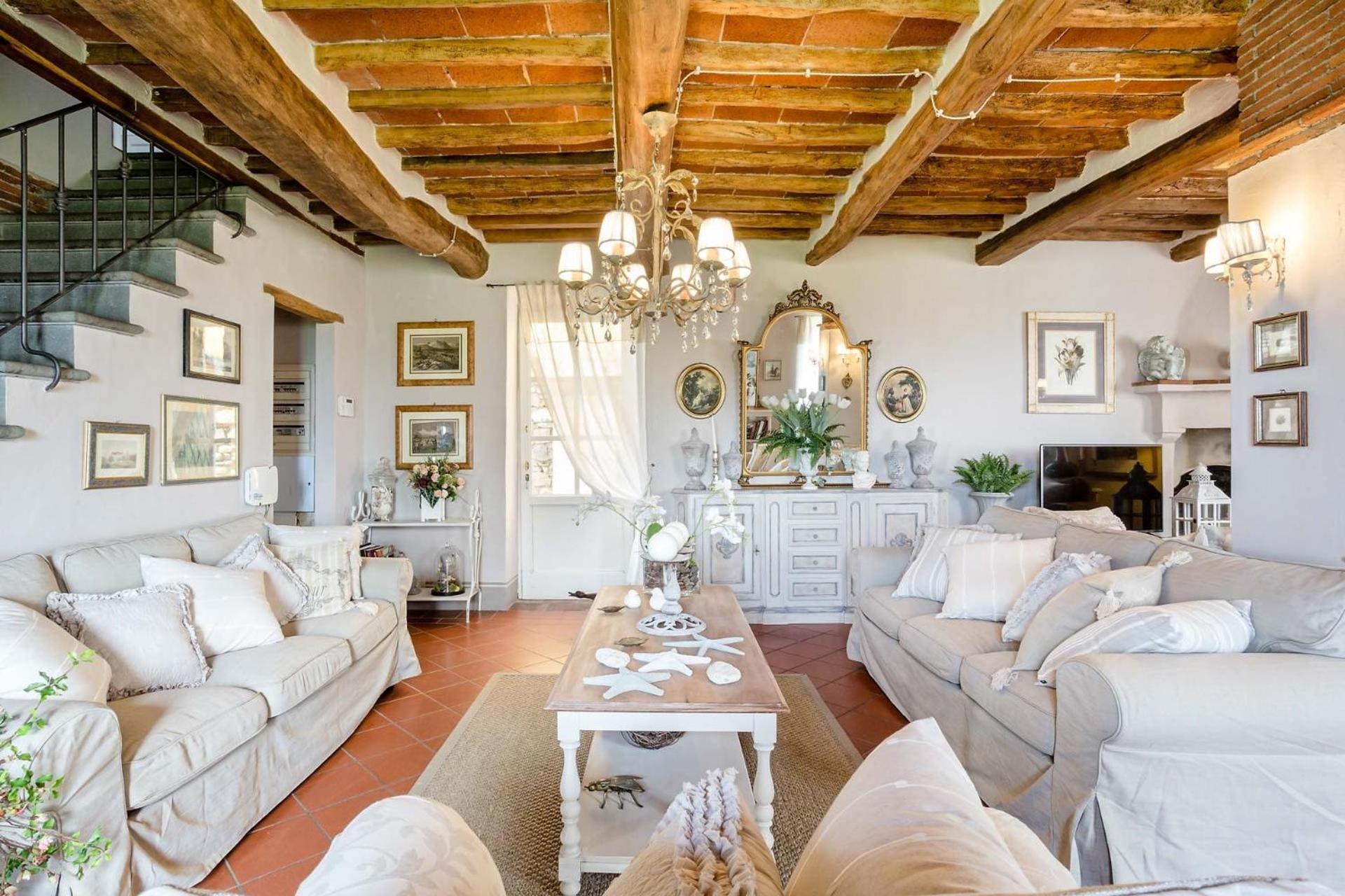 Villa photo 1