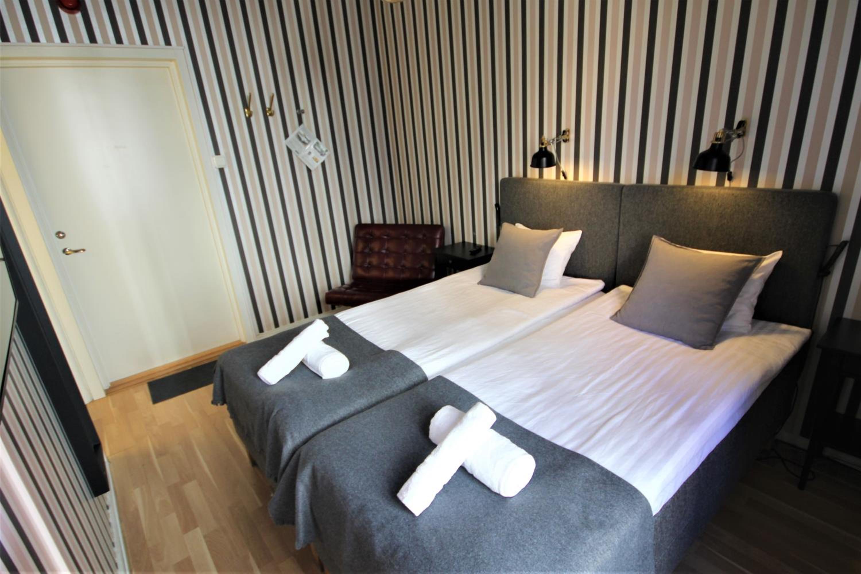 Standard Double Room with Shared Bathroom photo 1