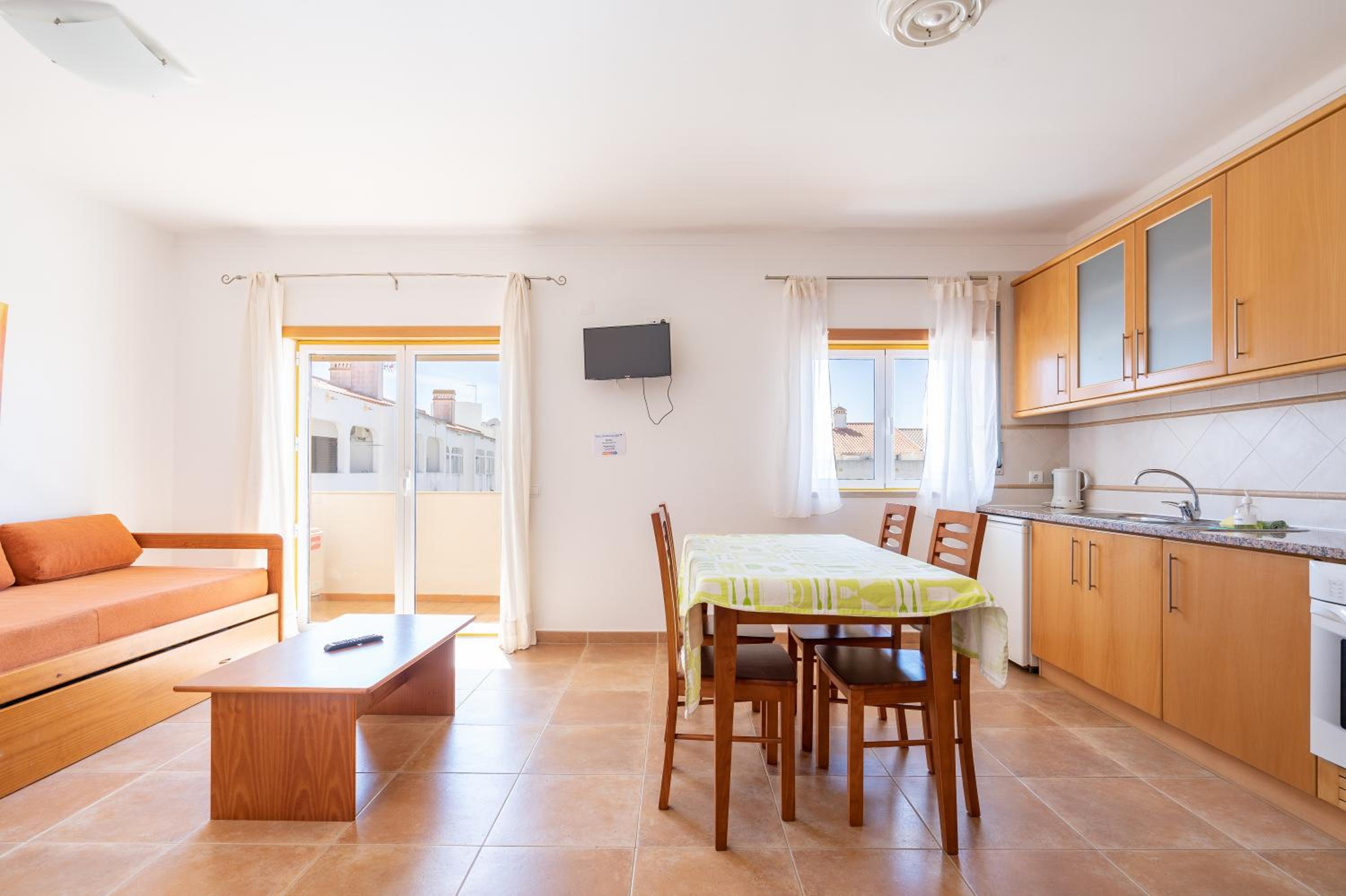One-Bedroom Apartment - Photo 9
