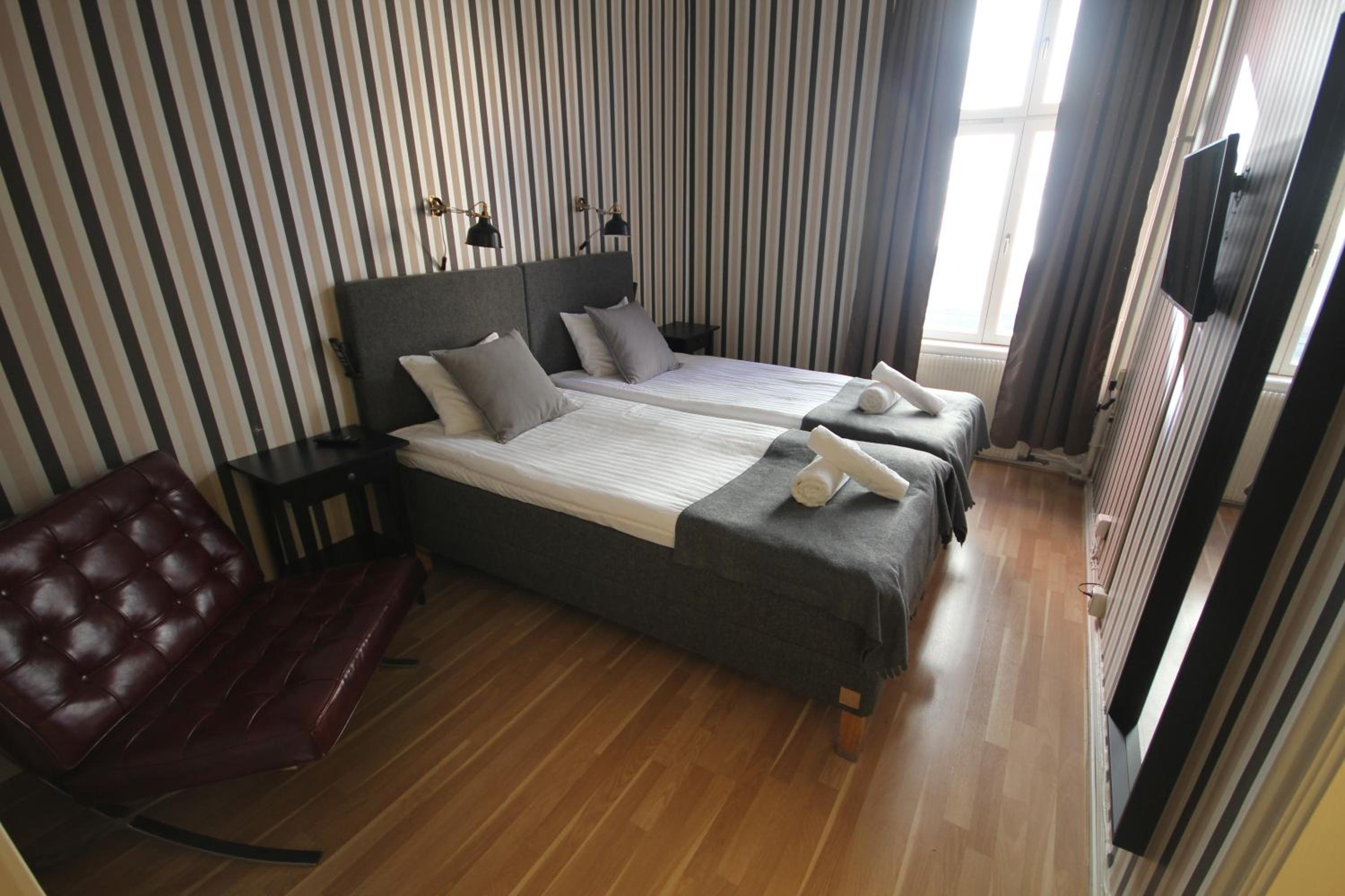 Standard Double Room with Shared Bathroom photo 3