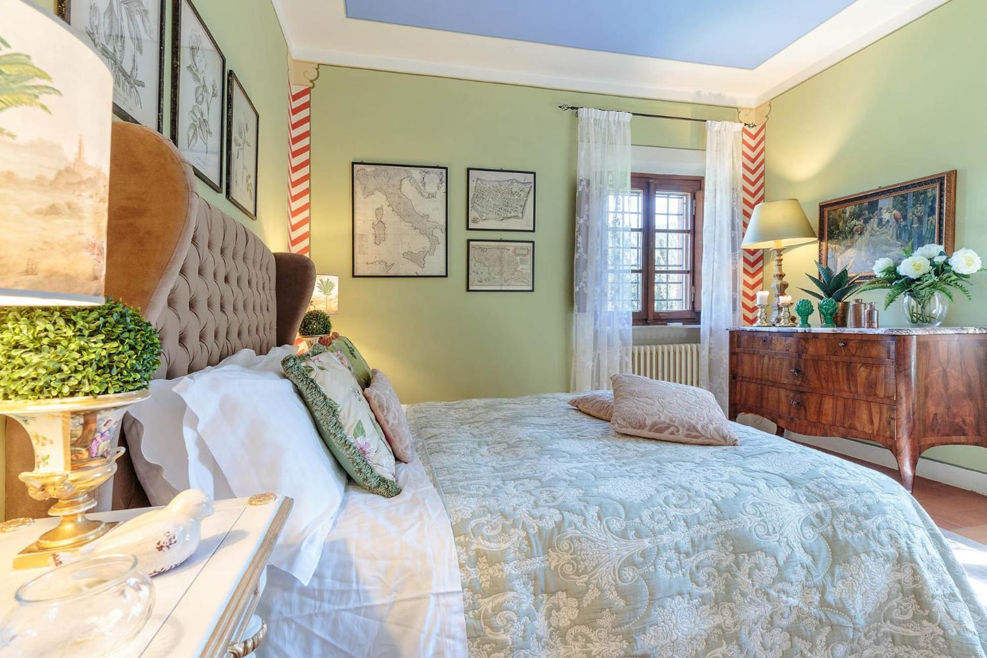 Villa photo 1