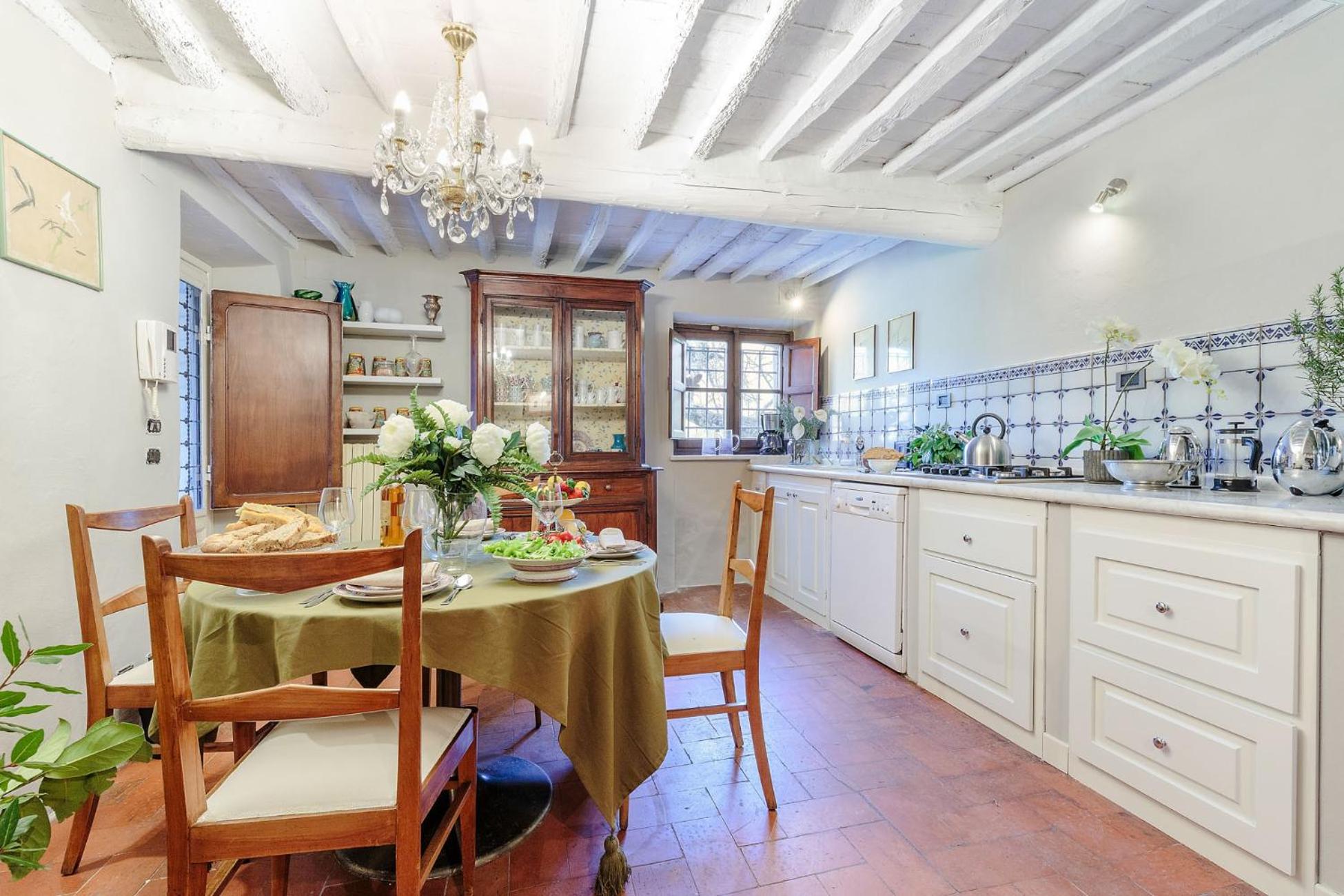 Villa photo 3