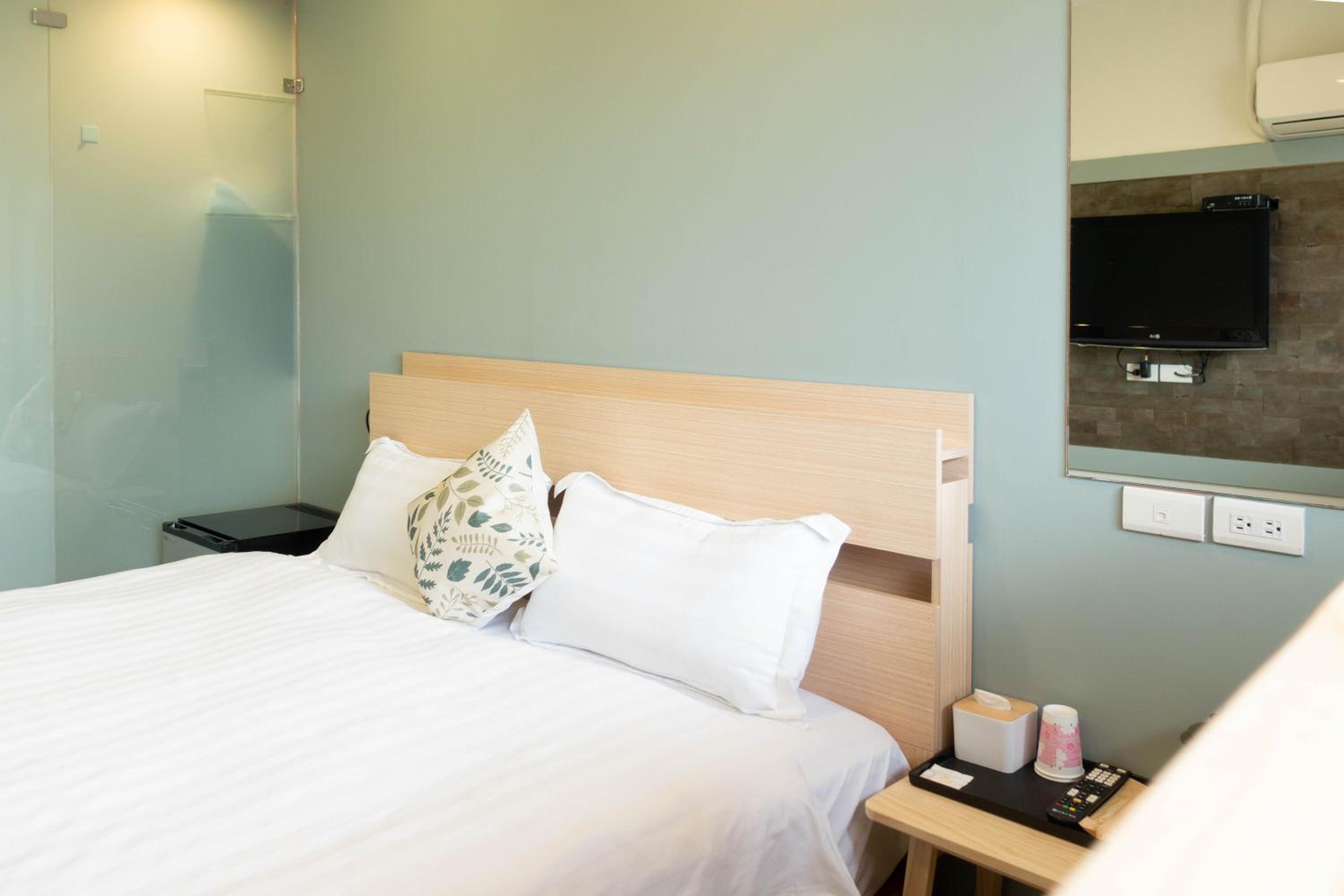 Deluxe Double Room with Shower photo 1