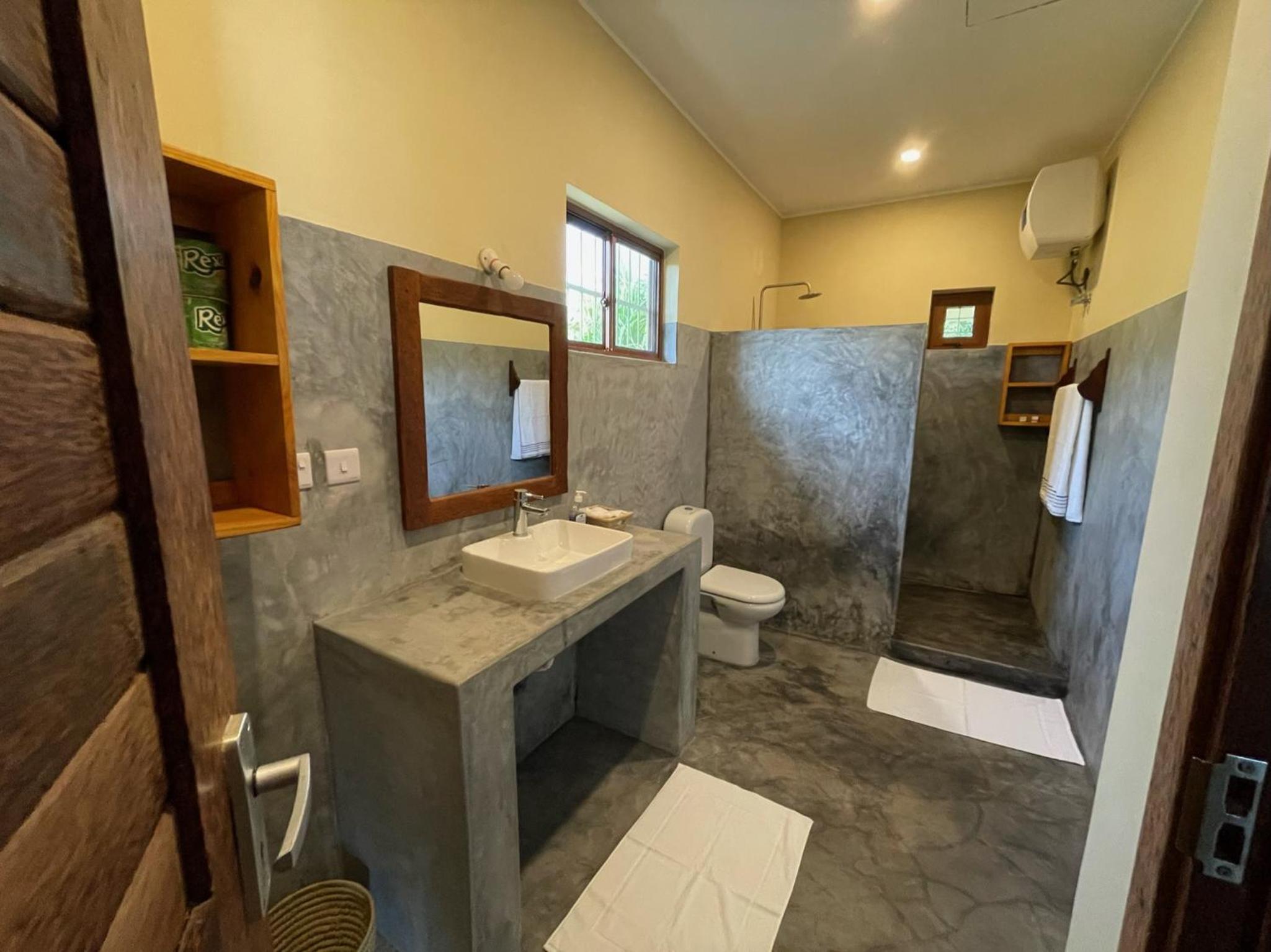 One-Bedroom Apartment - Photo 104
