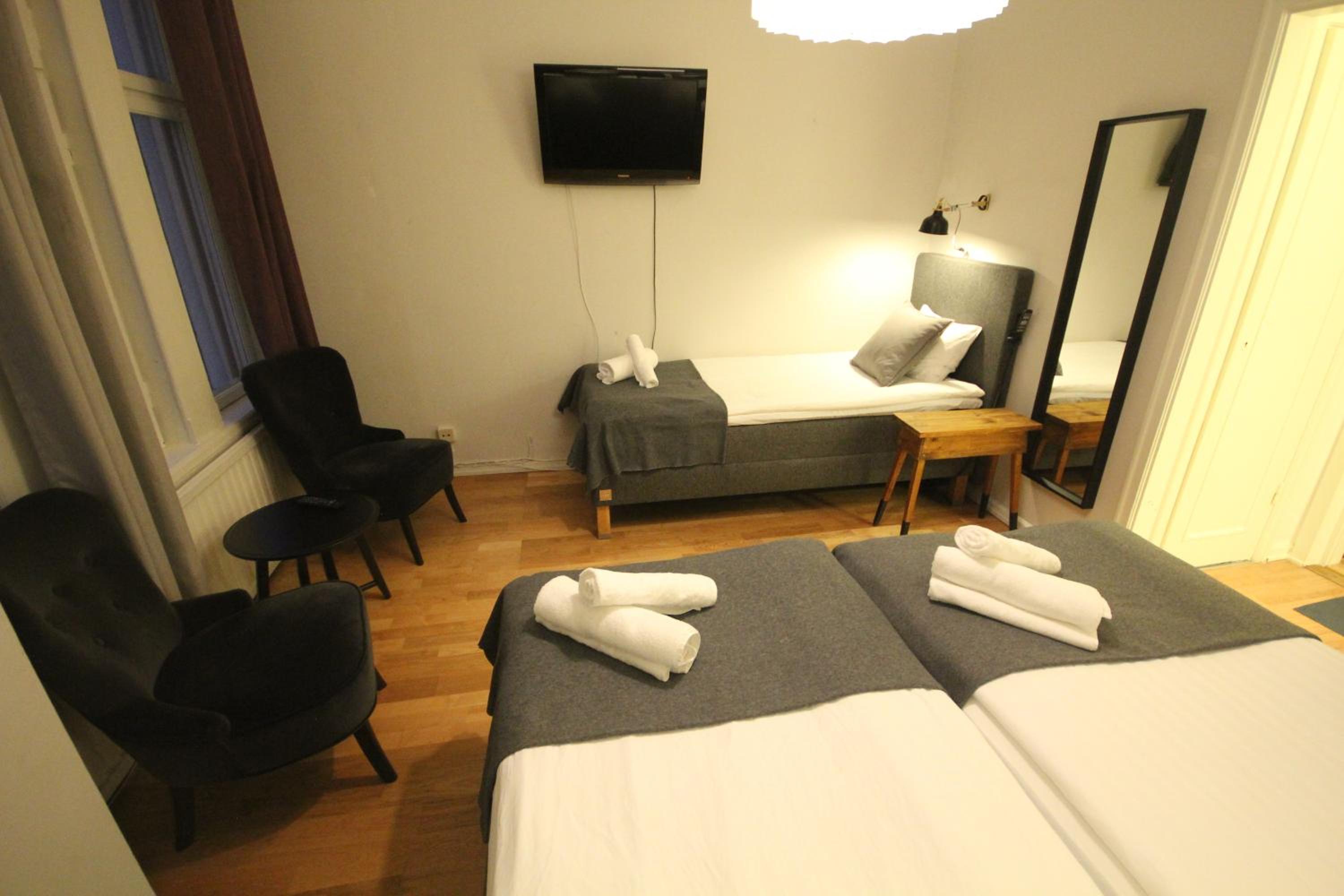 Triple Room with Shared Toilet photo 2