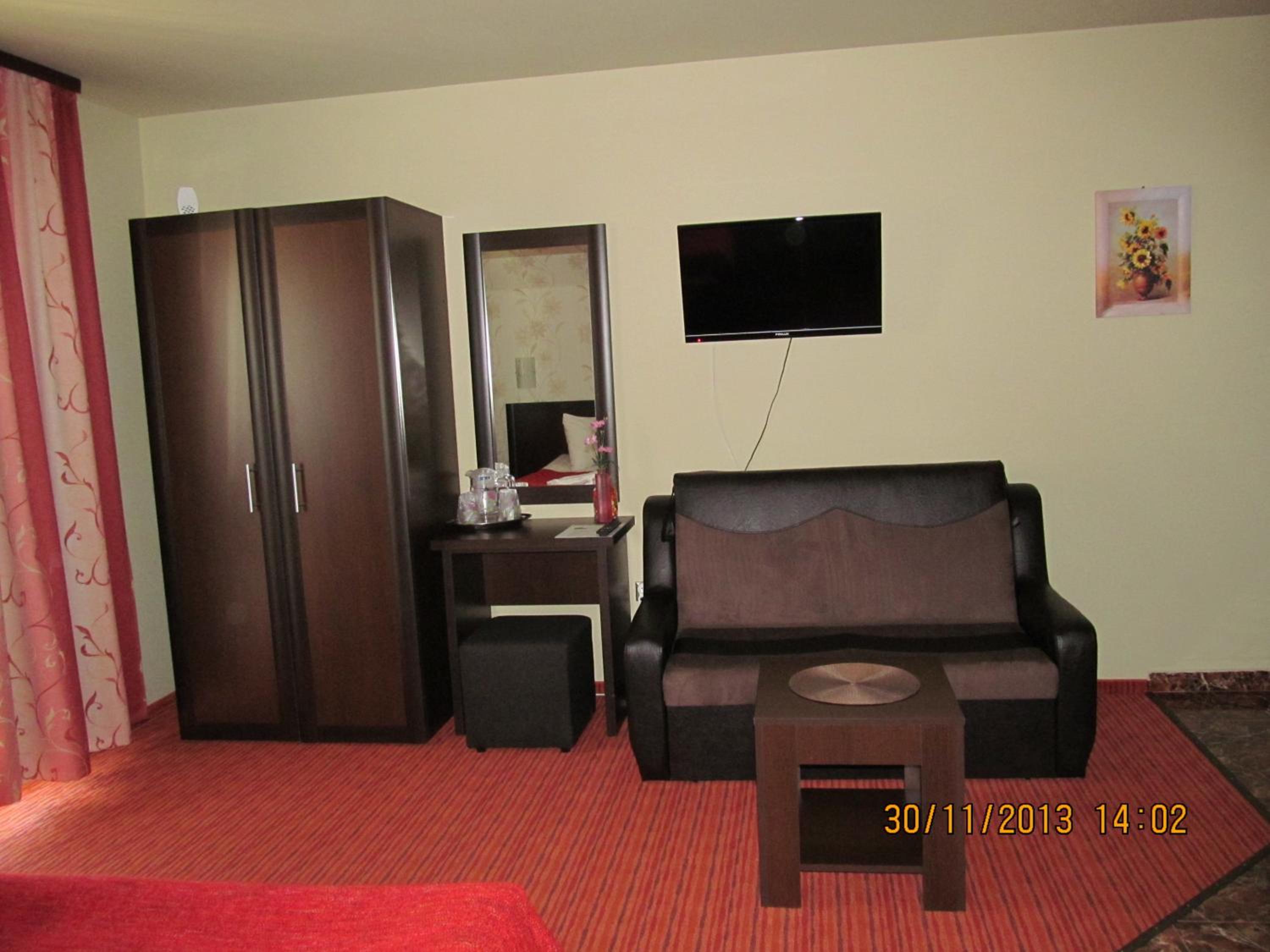 Double Room - Photo 23