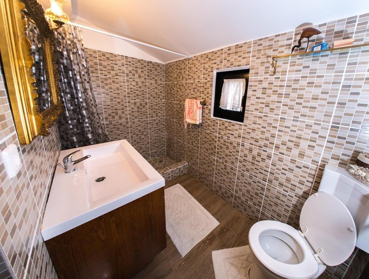 Two-Bedroom House photo 2