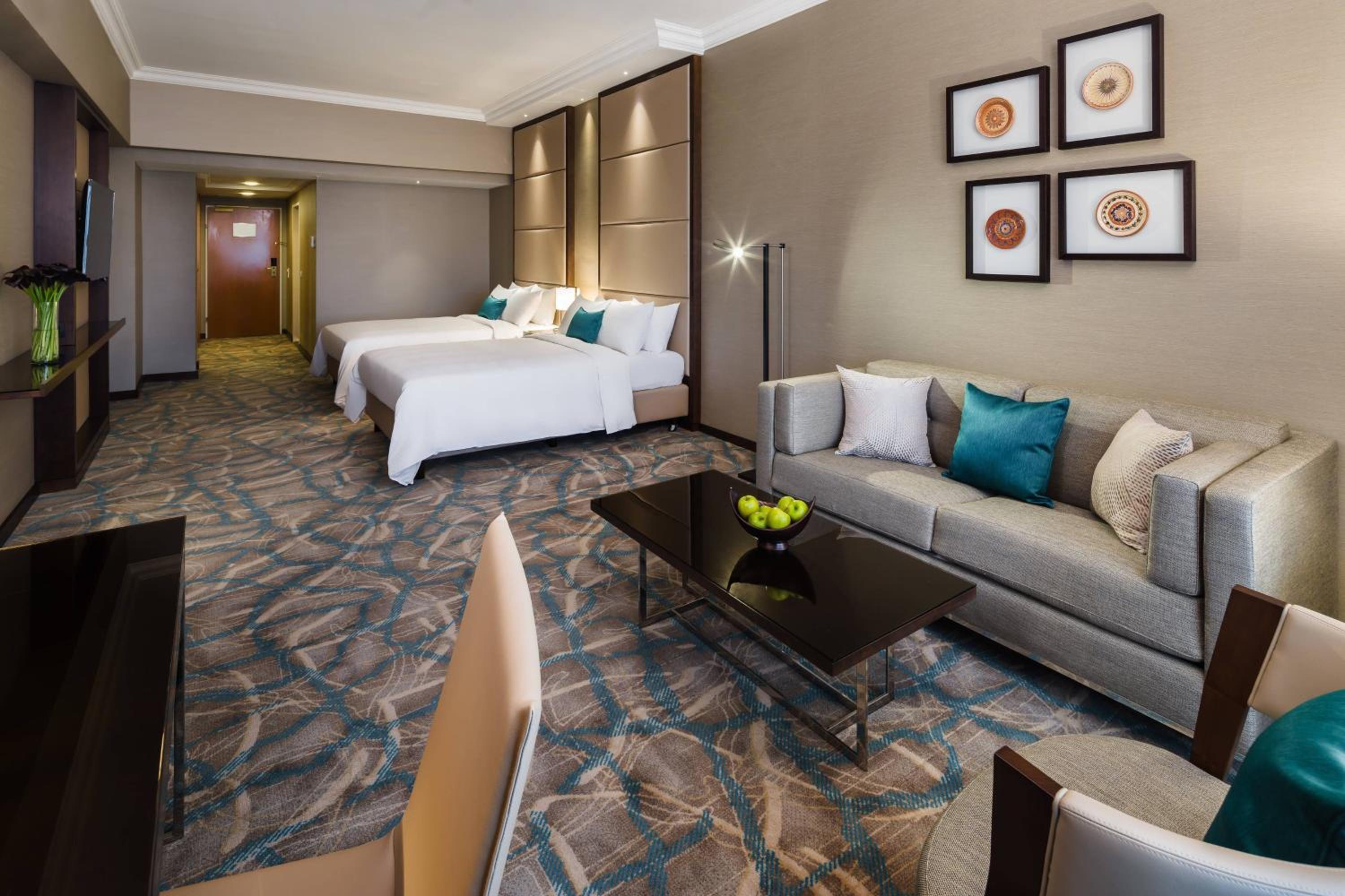 Grand Executive Double Double with Access and Breakfast in Executive Lounge - Photo 1