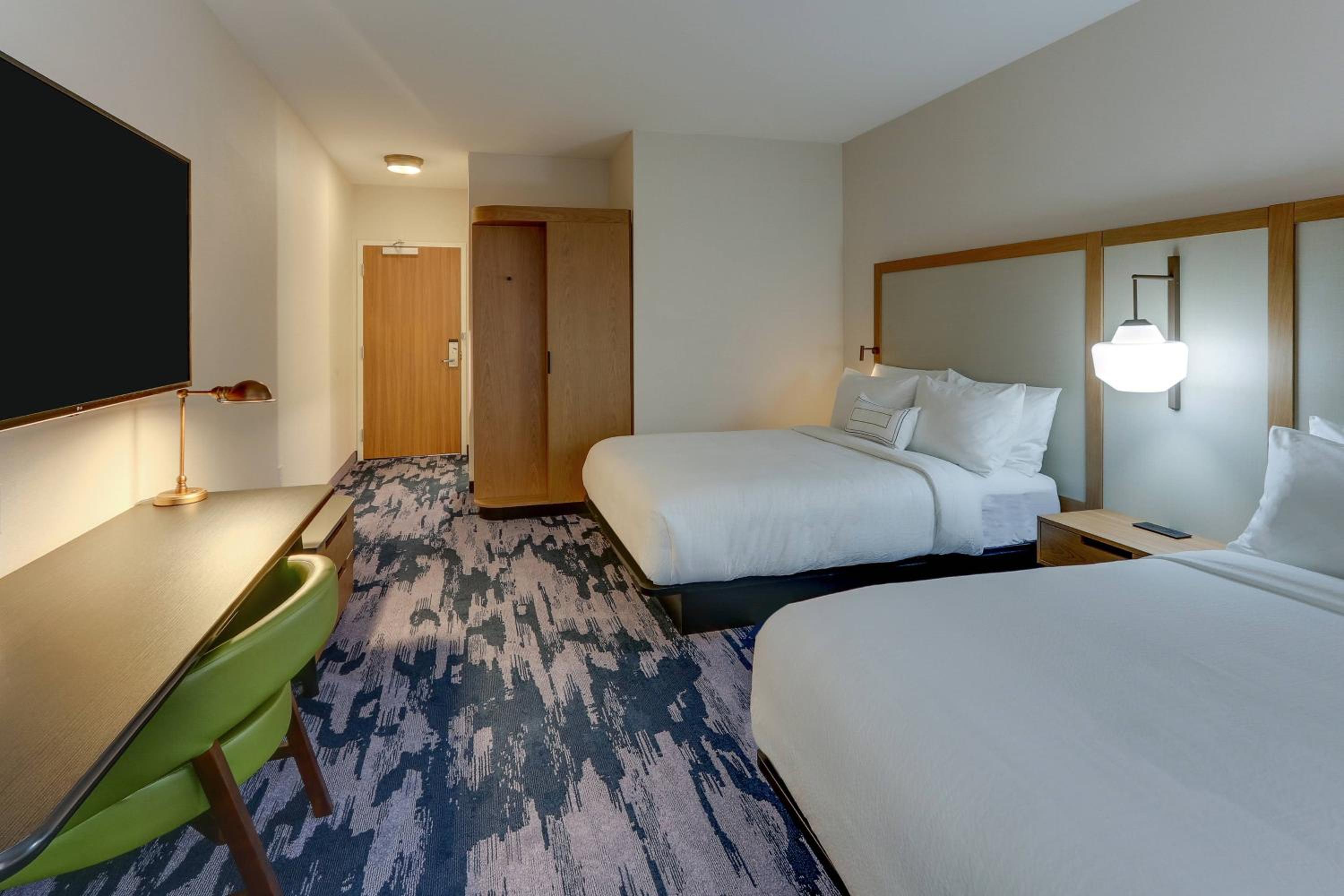 Double Queen Room - Photo 3