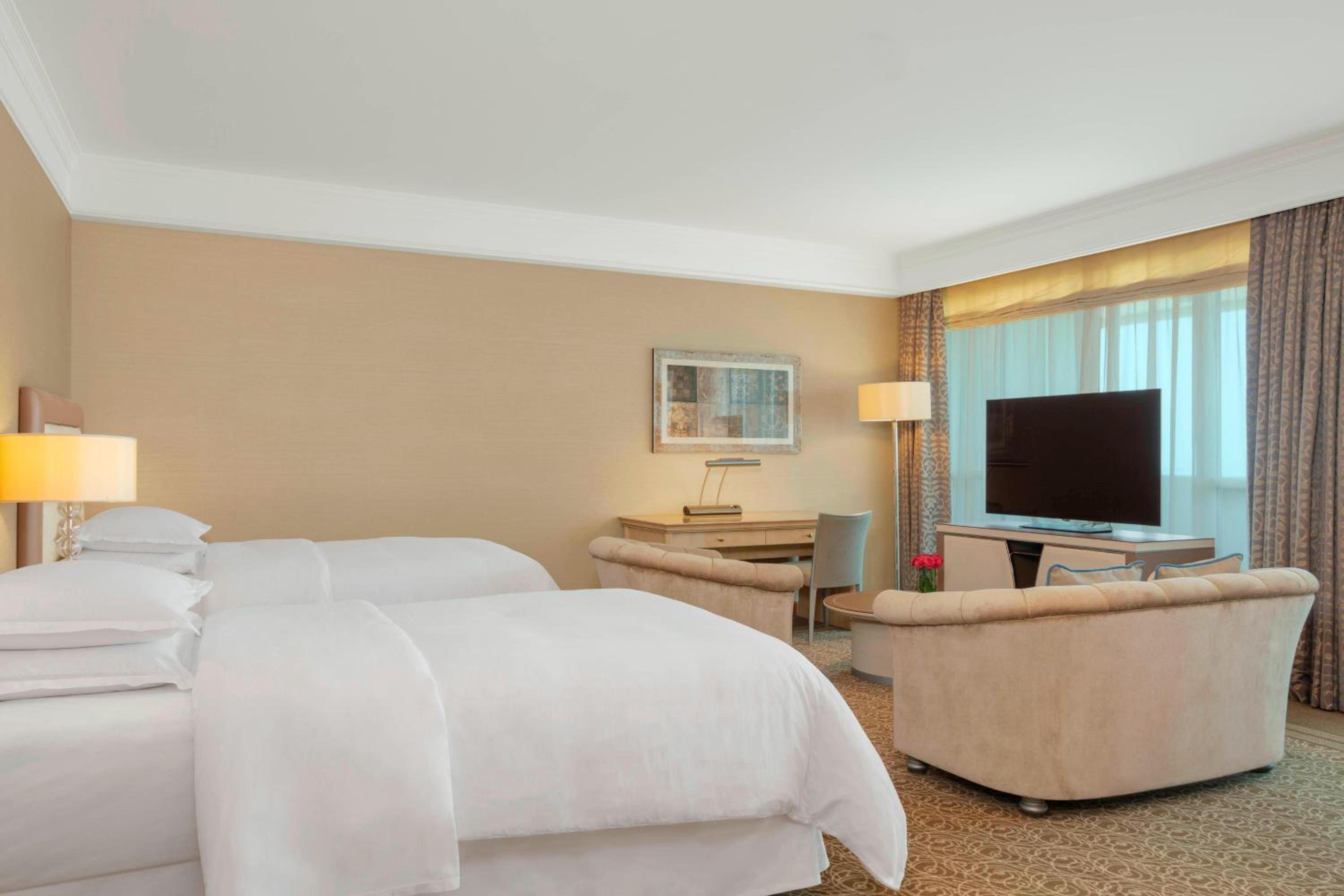 Junior Suite, 2 Twin/Single Bed(s), Balcony - Photo 2