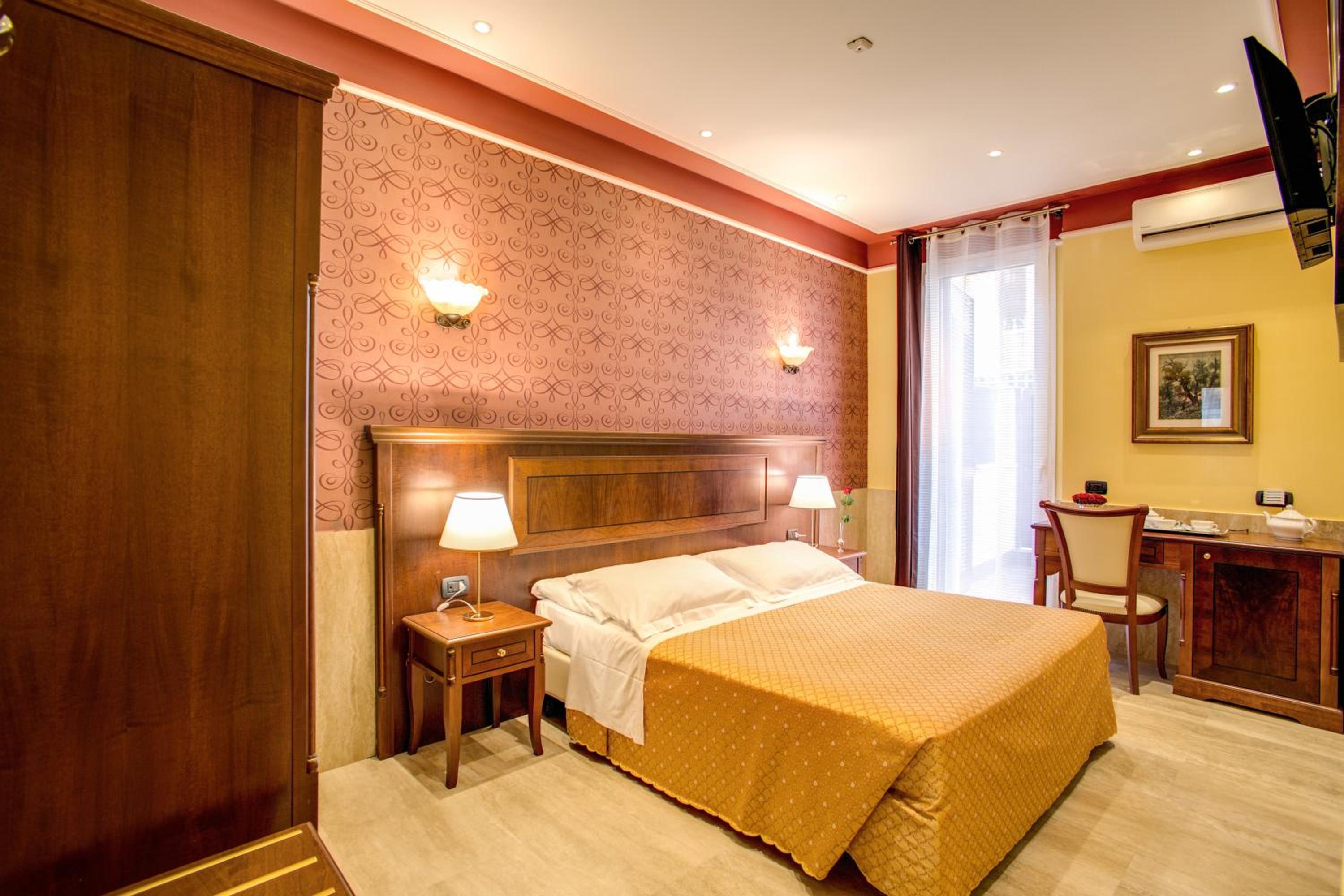 Double or Twin Room photo 2