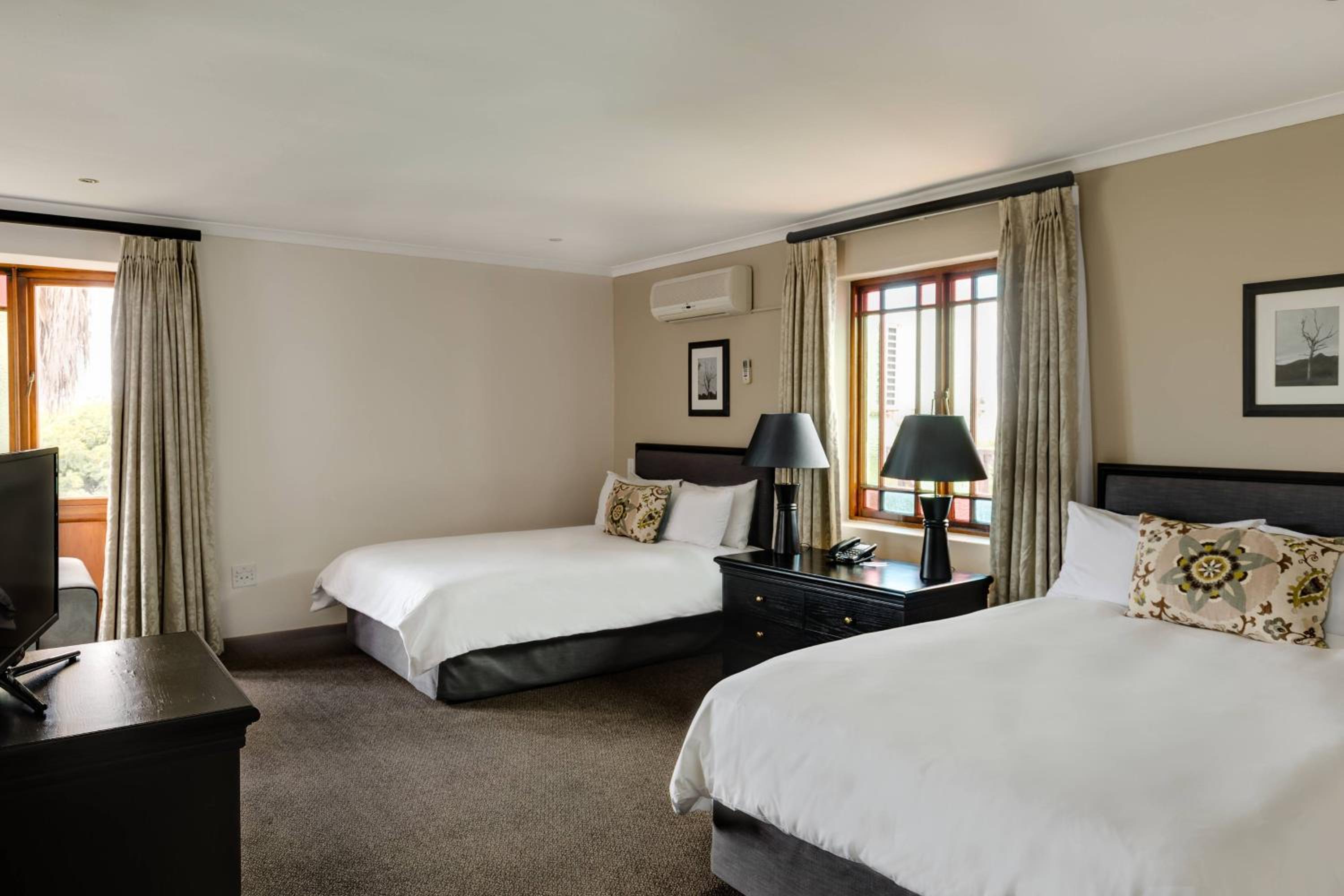 Suite - Photo 2