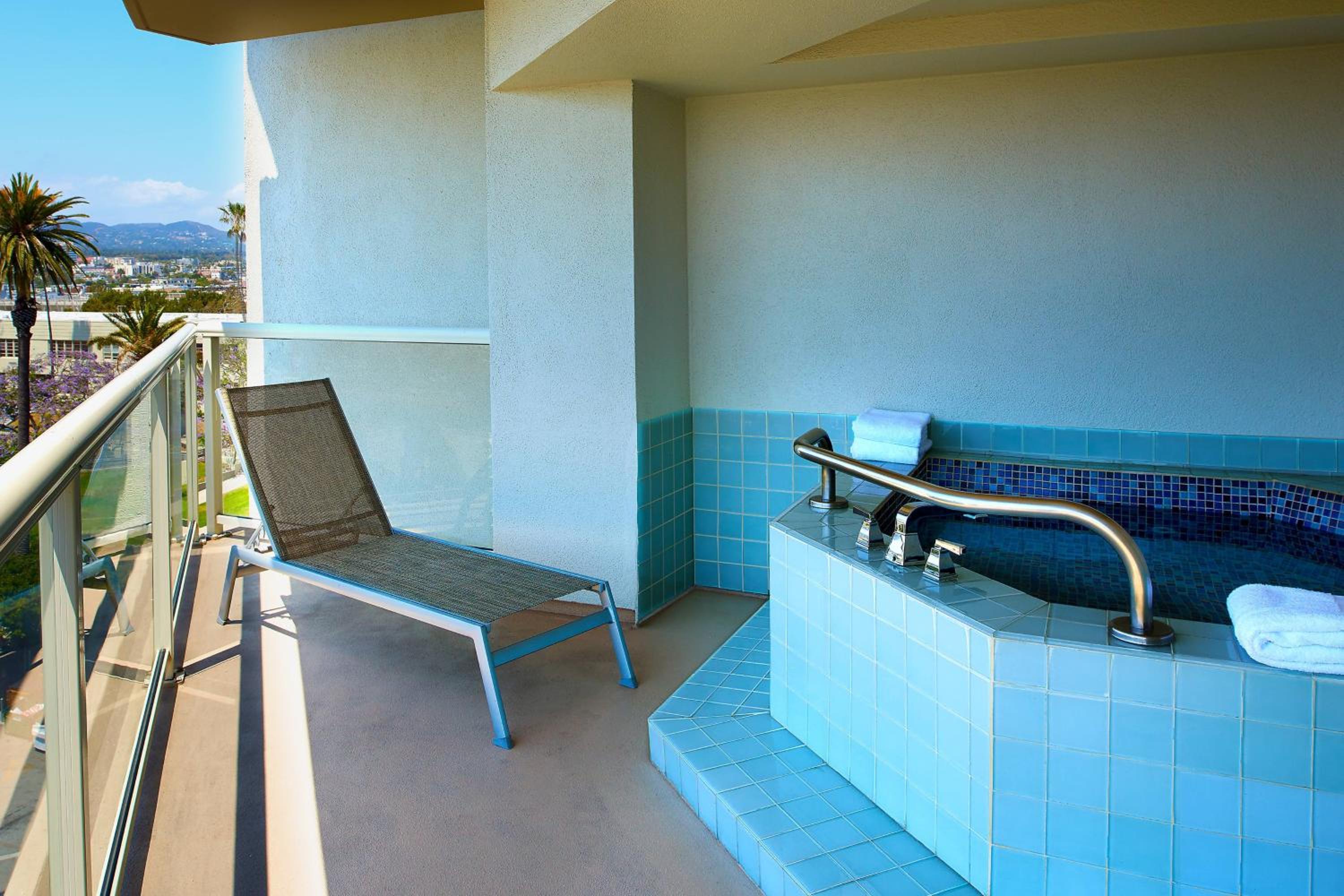 Sunset King Suite
