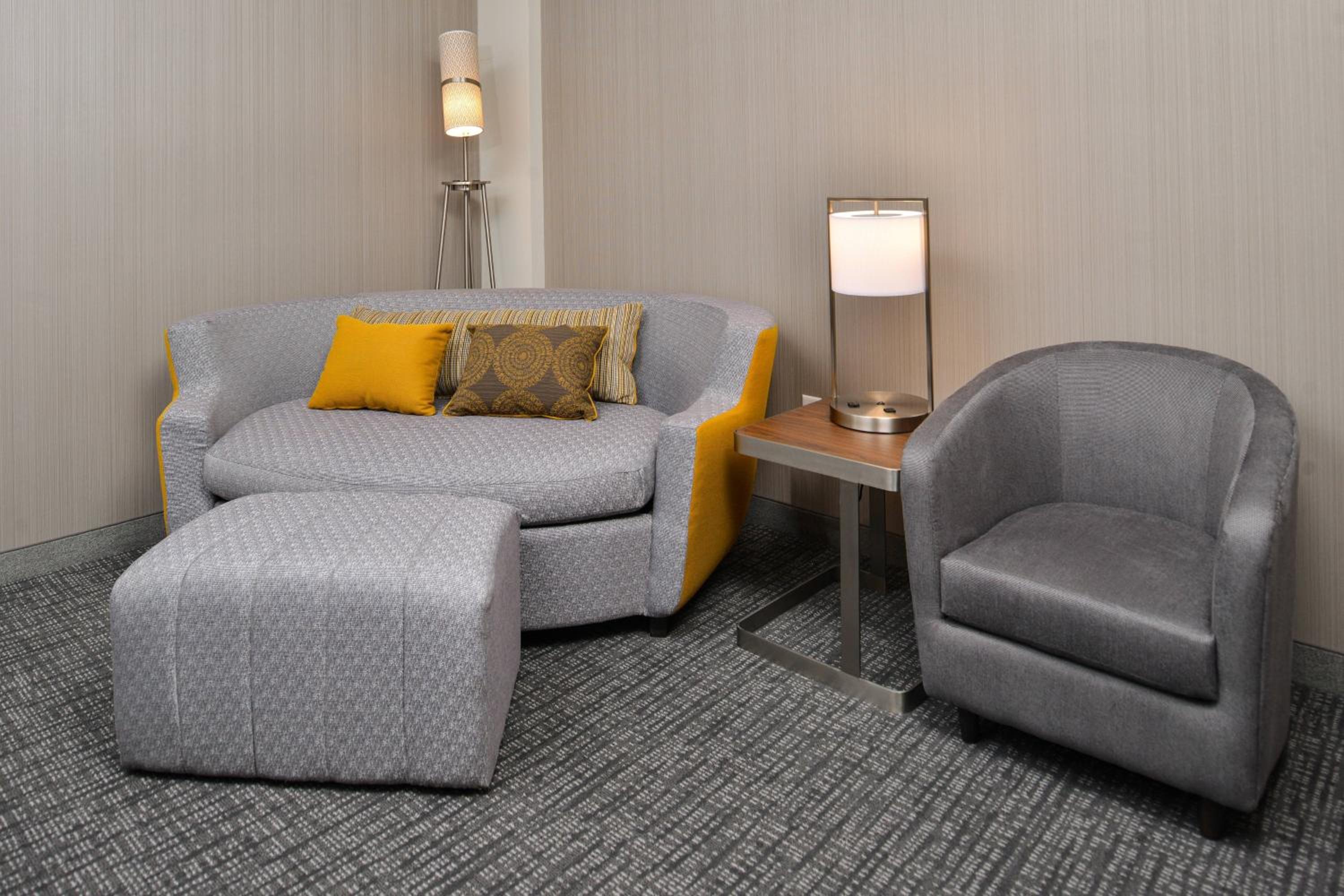 One Bedroom Executive Suite and Courtyard View