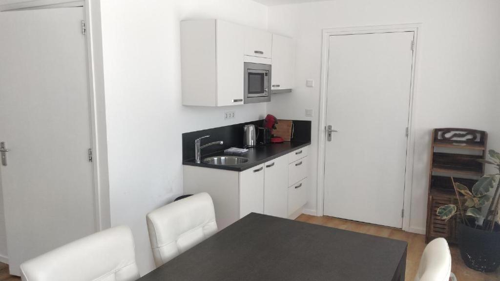 Studio with Terrace - Photo 8