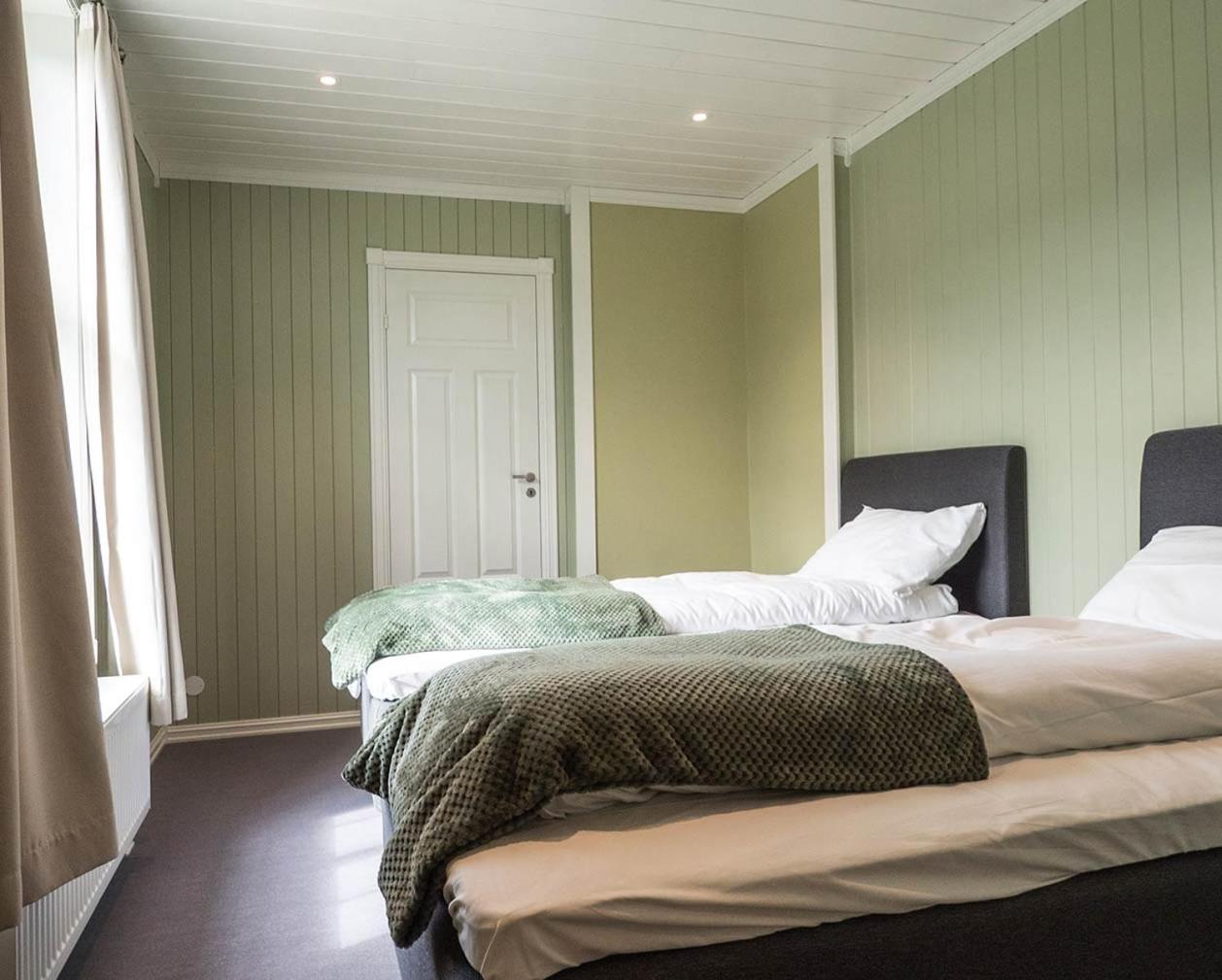 Deluxe Double or Twin Room with Mountain View photo 2