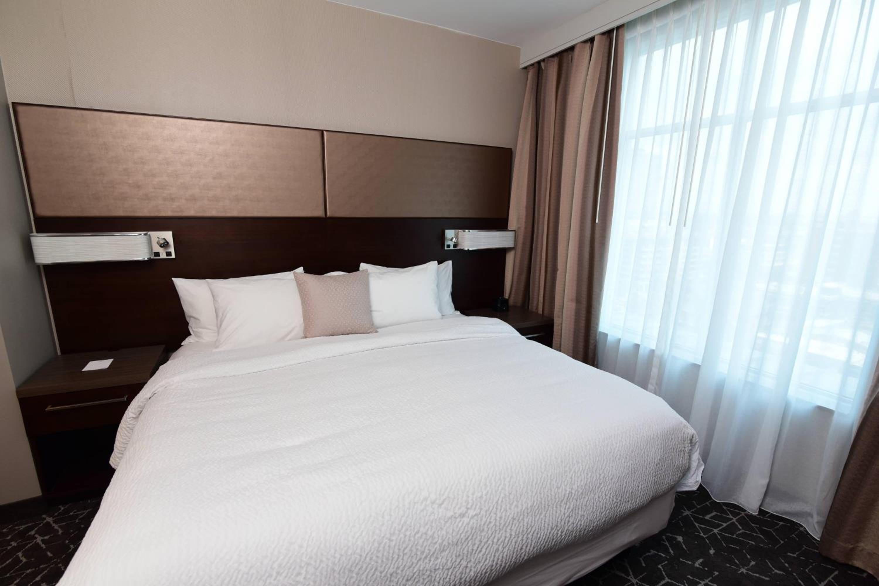 One-Bedroom King Suite with Sofa Bed - Hearing Accessible