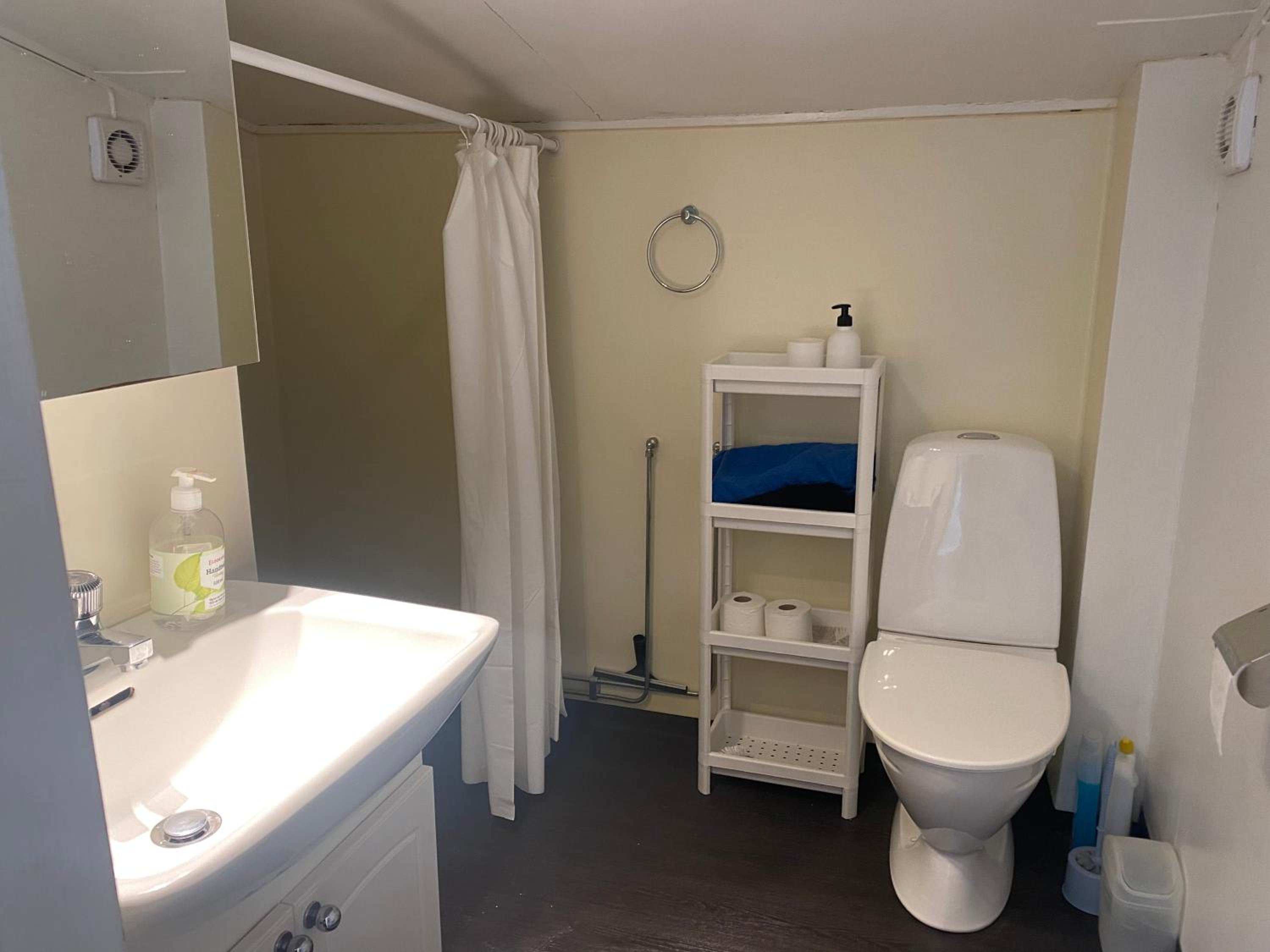 Deluxe Double Room (2 Adults + 1 Child) photo 1