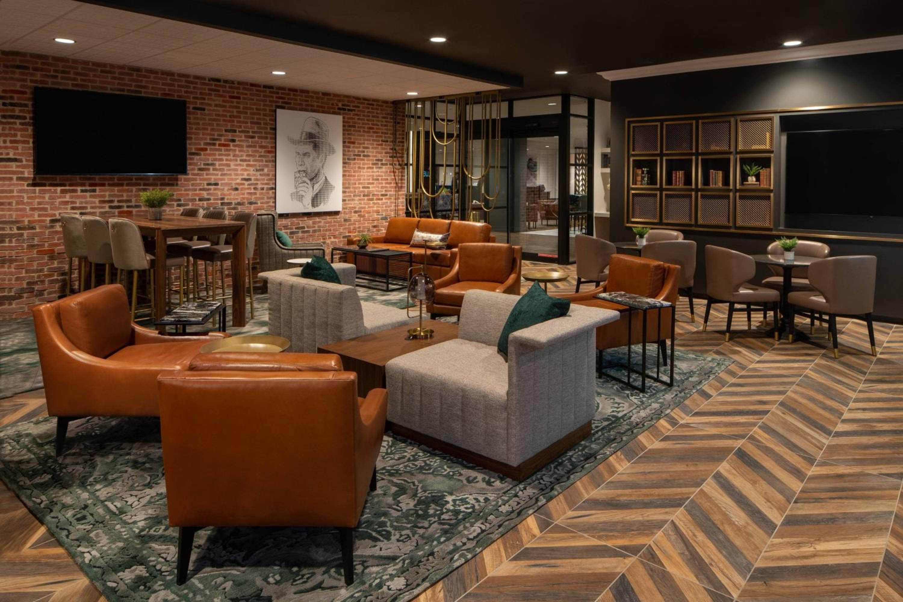 M Club Room, 1 King - Photo 20