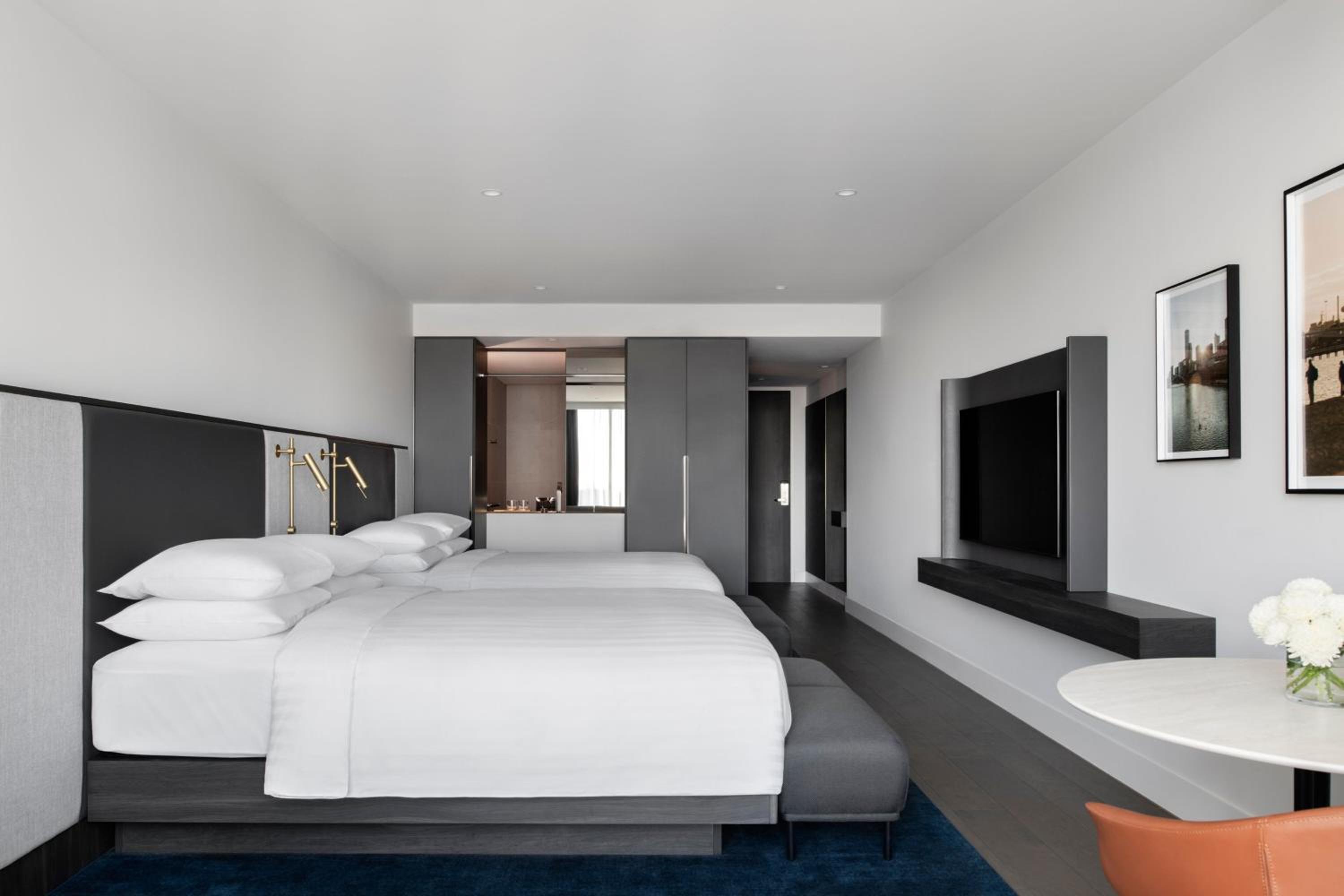 M Club Room with lounge access, Guest room, 2 Double
