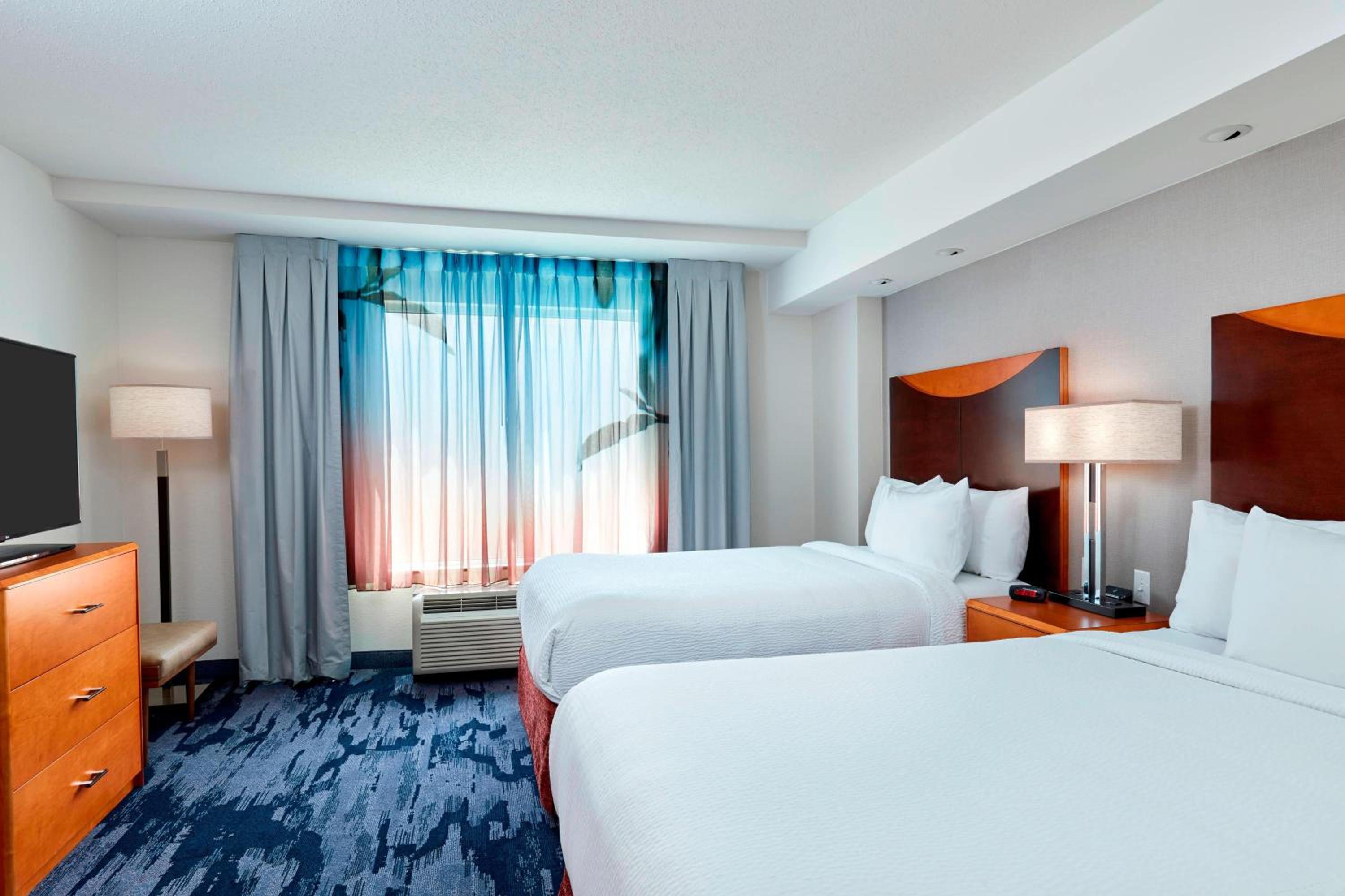1 Bedroom Suite, 2 Double - Photo 2