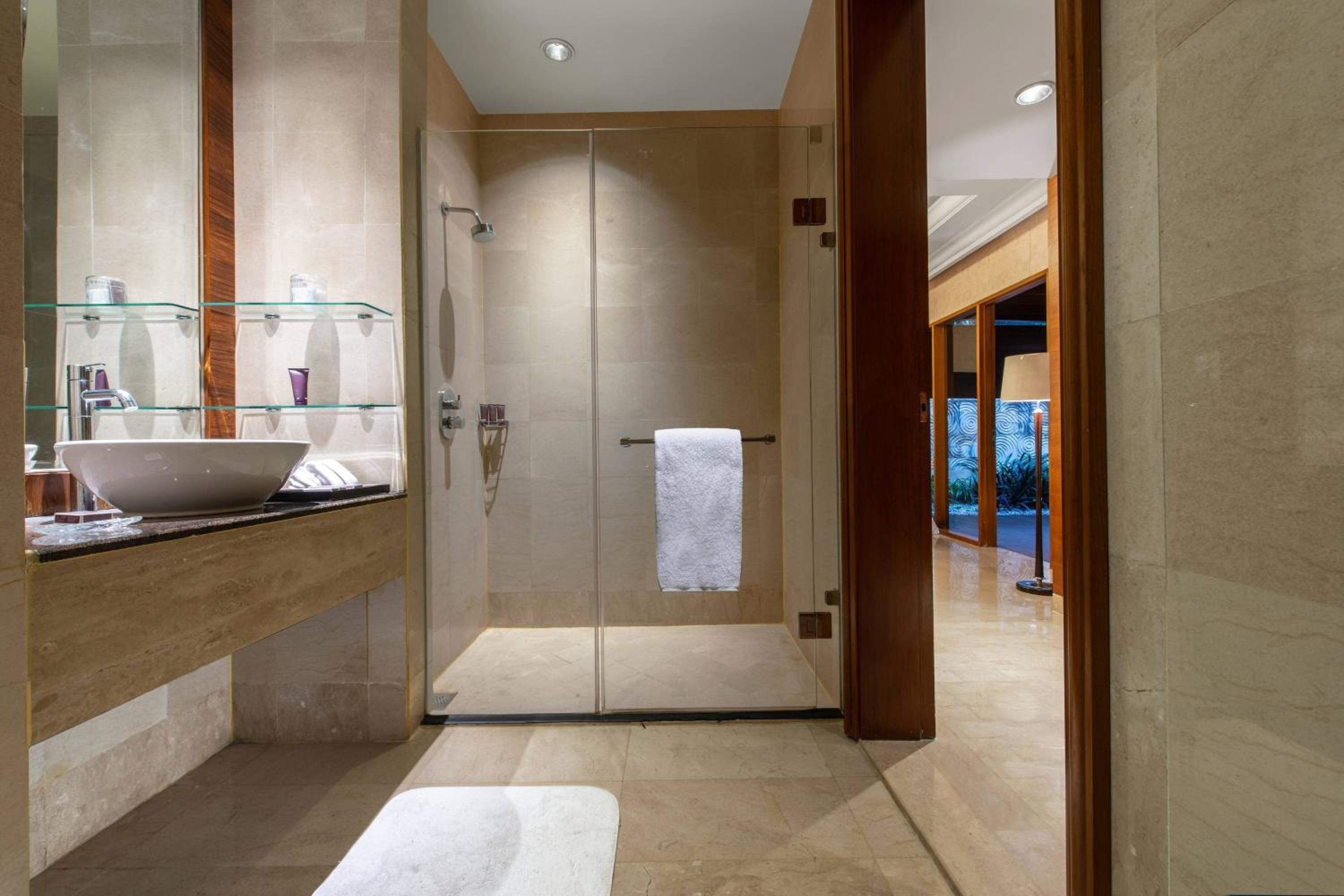 Grand Spa Villa (Club Lounge Access), 1 King Bed, City View - Photo 5