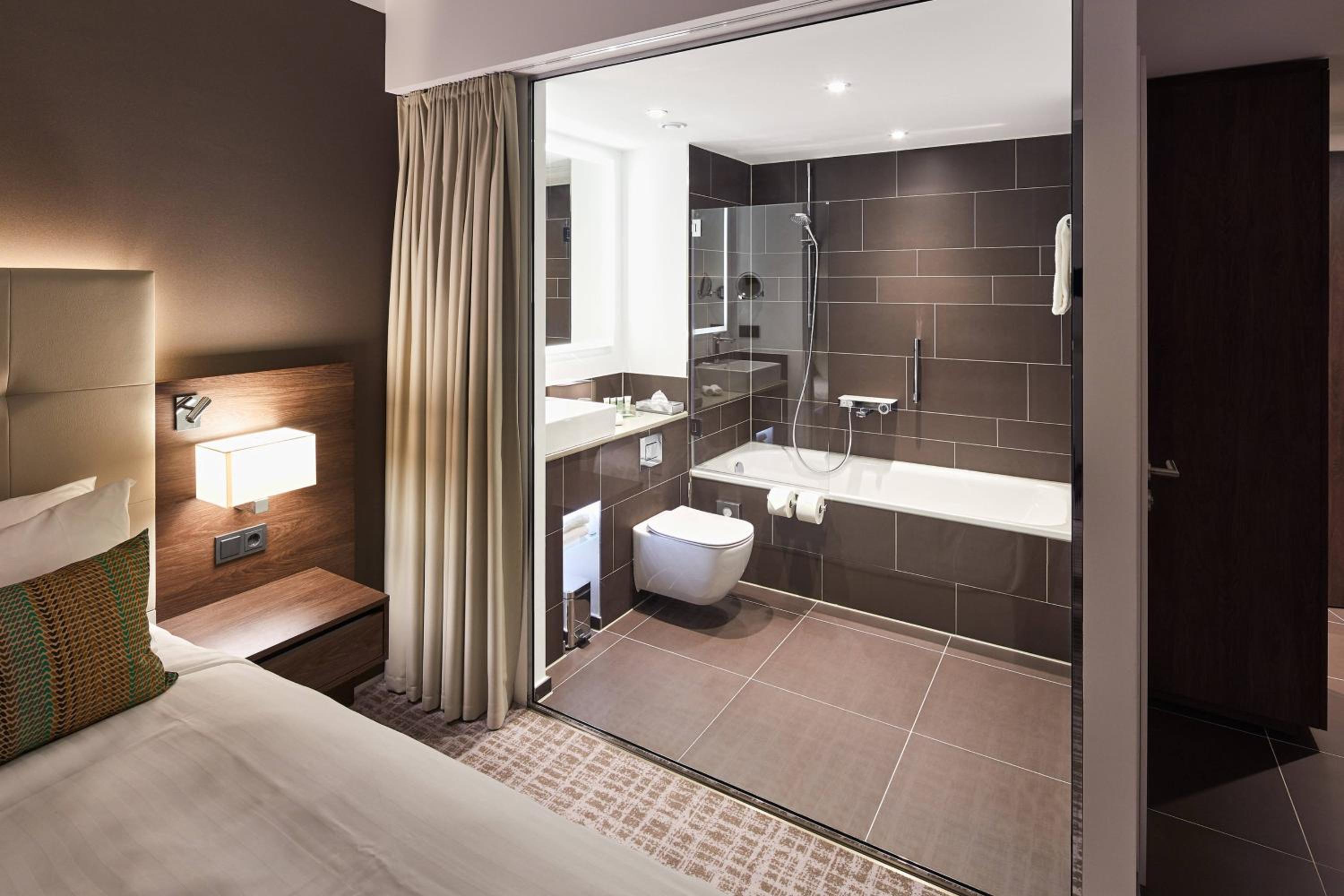 Long Stay Room with King Size Bed