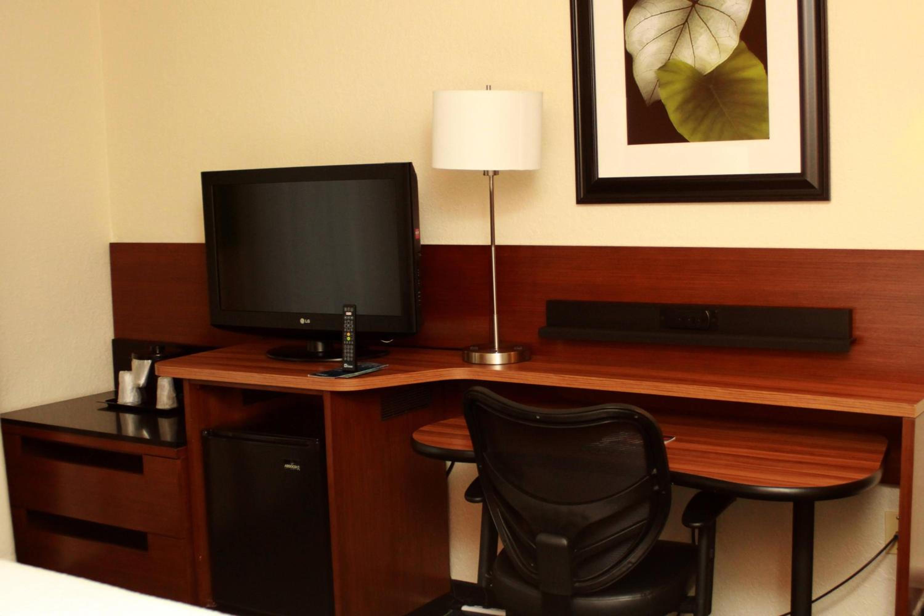 King Guest Room - Photo 3