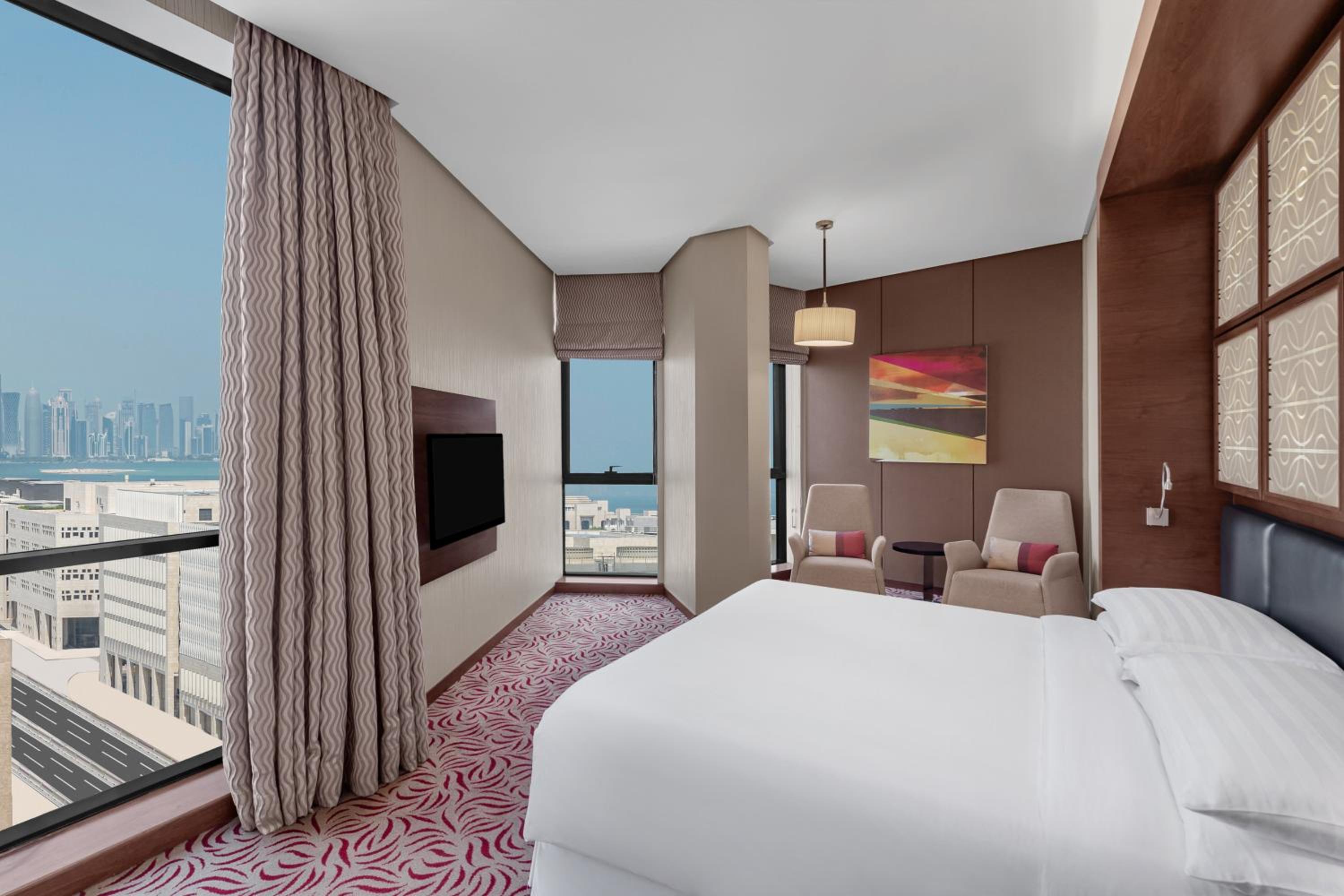 Deluxe Room, Deluxe Guest Room, 1 King