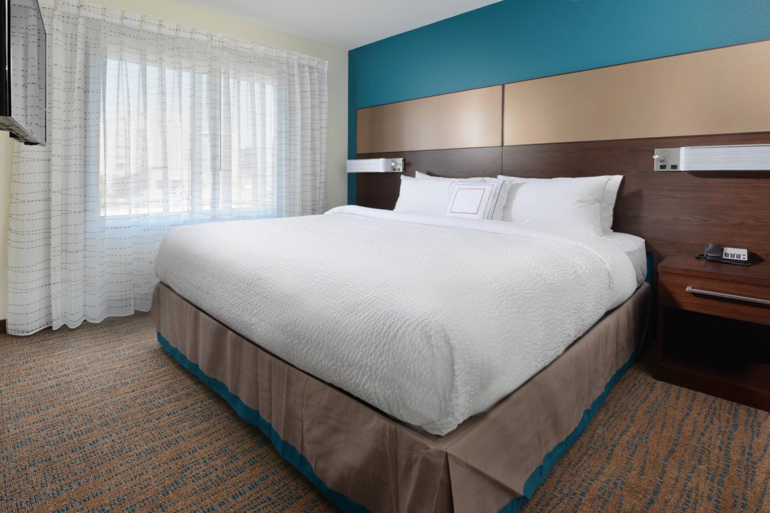 One-Bedroom Suite photo 3