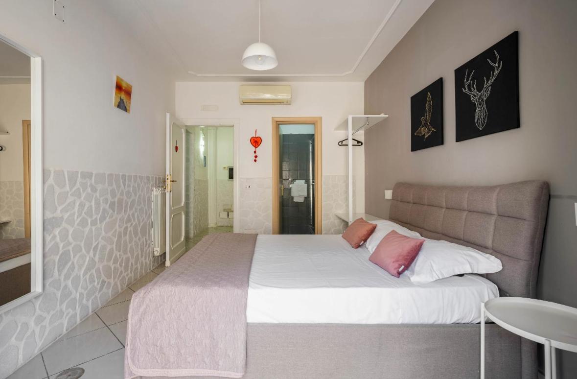 Deluxe Double Room - Photo 5