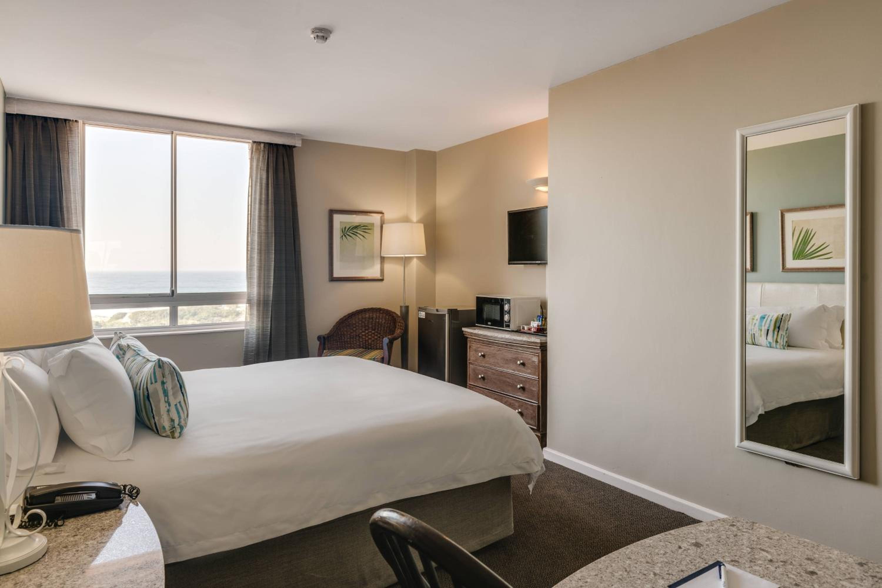 Deluxe King Room photo 3