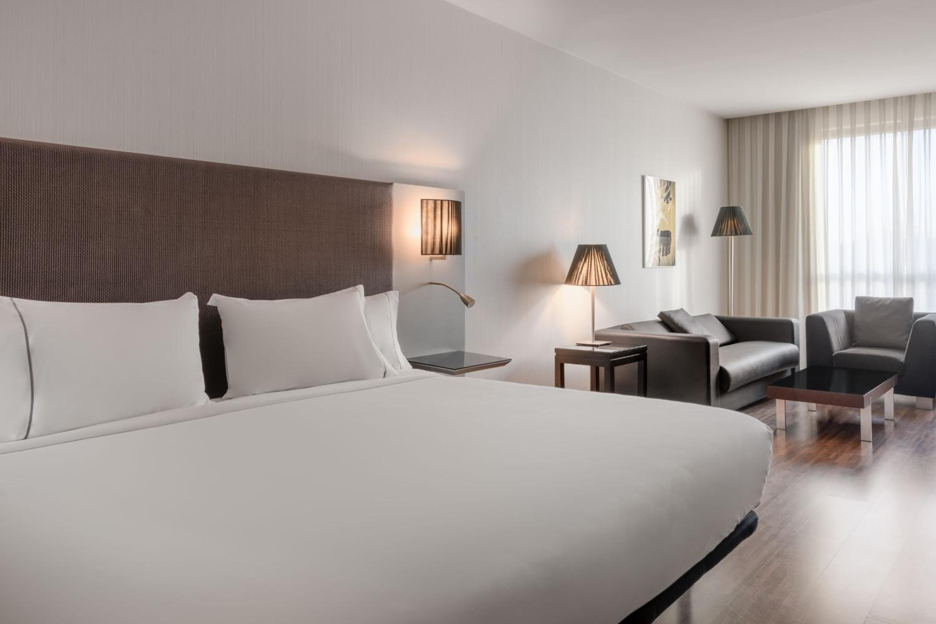 Superior King Room - Photo 1