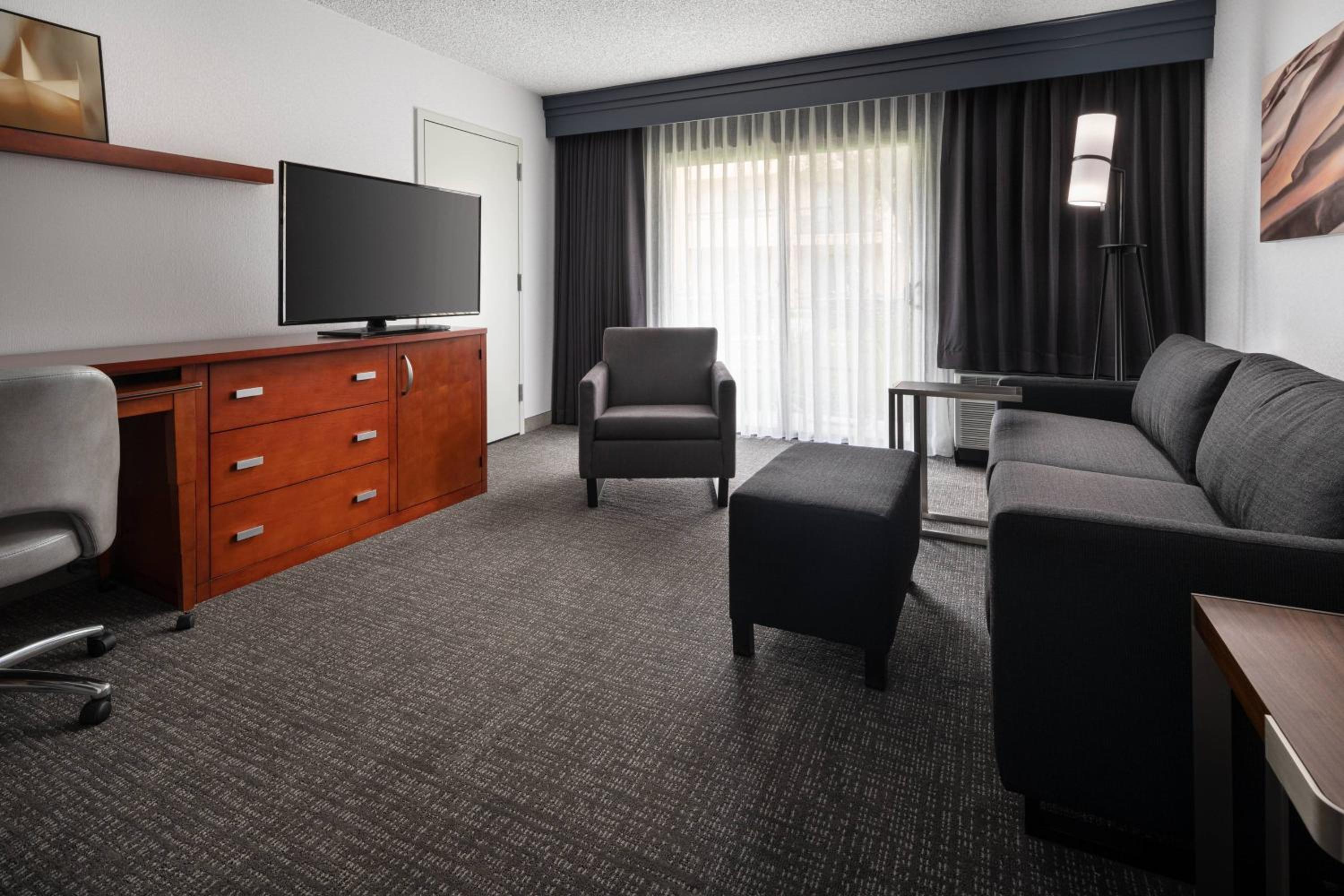 King Suite - Photo 5