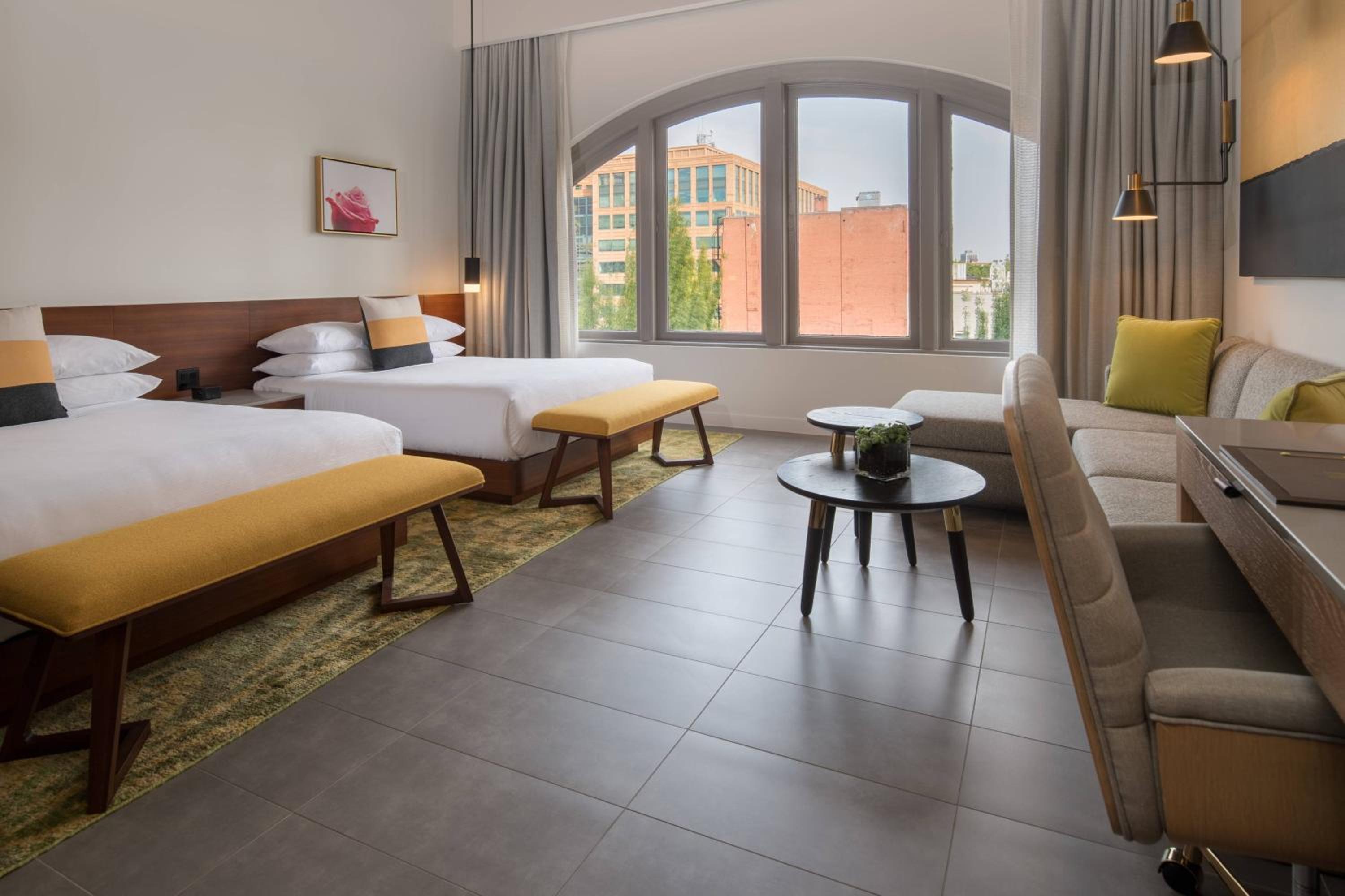 Premium Double Room with Two Double Beds and City View - Photo 1